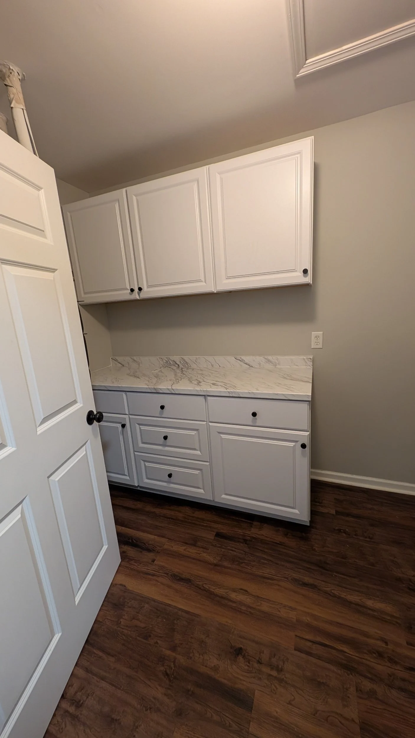 Laundry_room_cabinetry_2.jpg