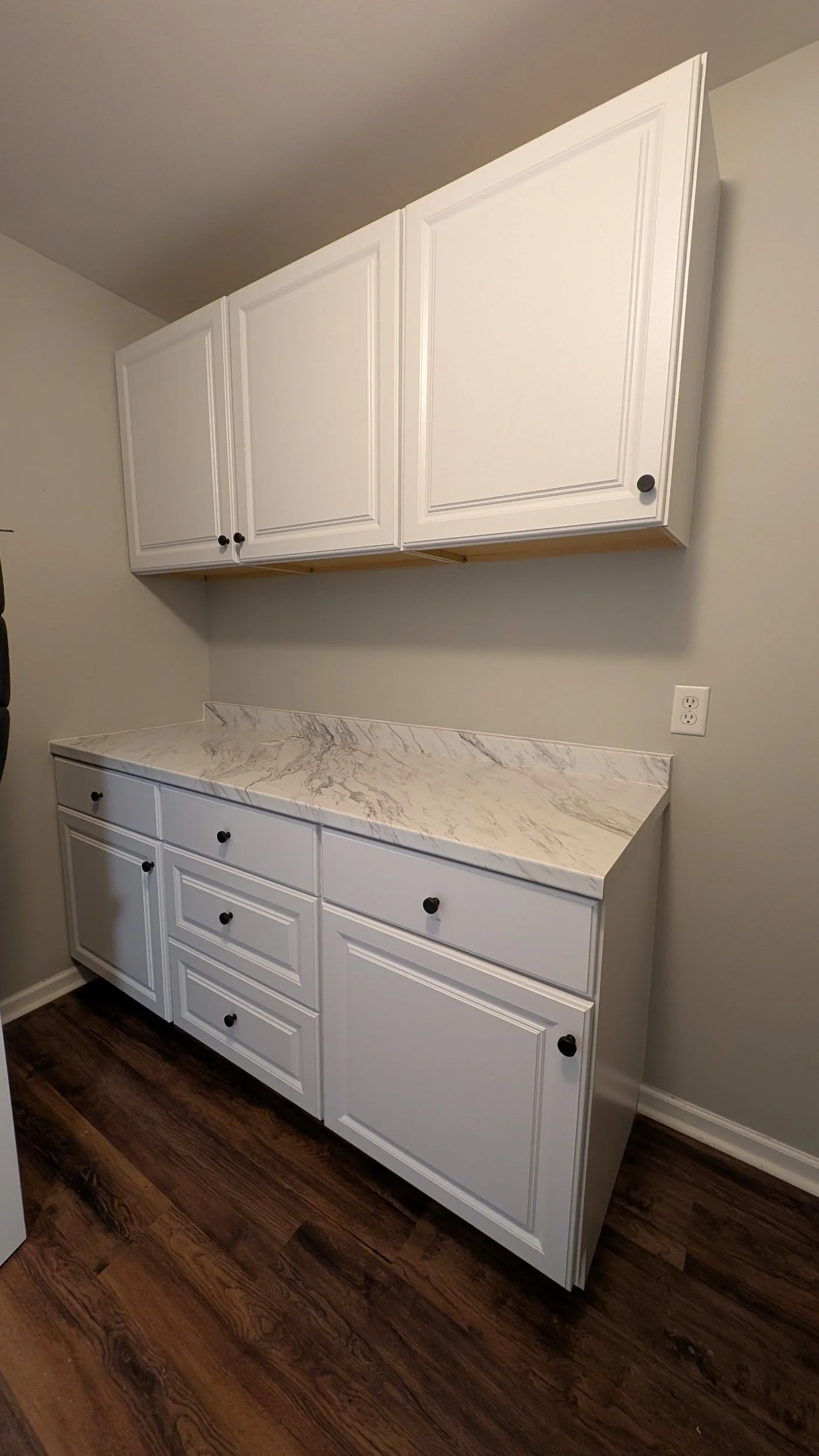 Laundry_room_cabinetry_4.jpg