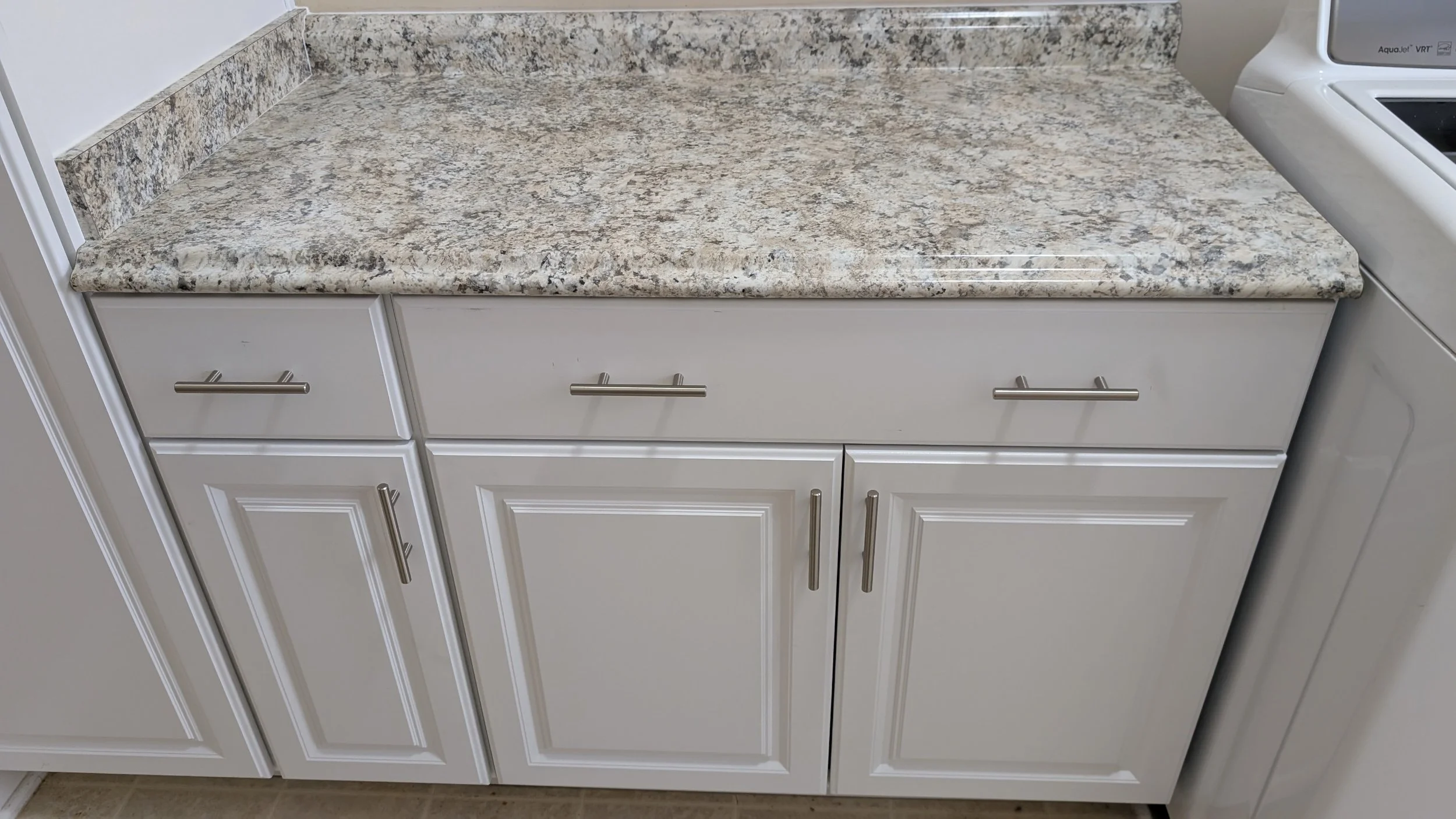Laundry_room_cabinetry_dc_8.jpg