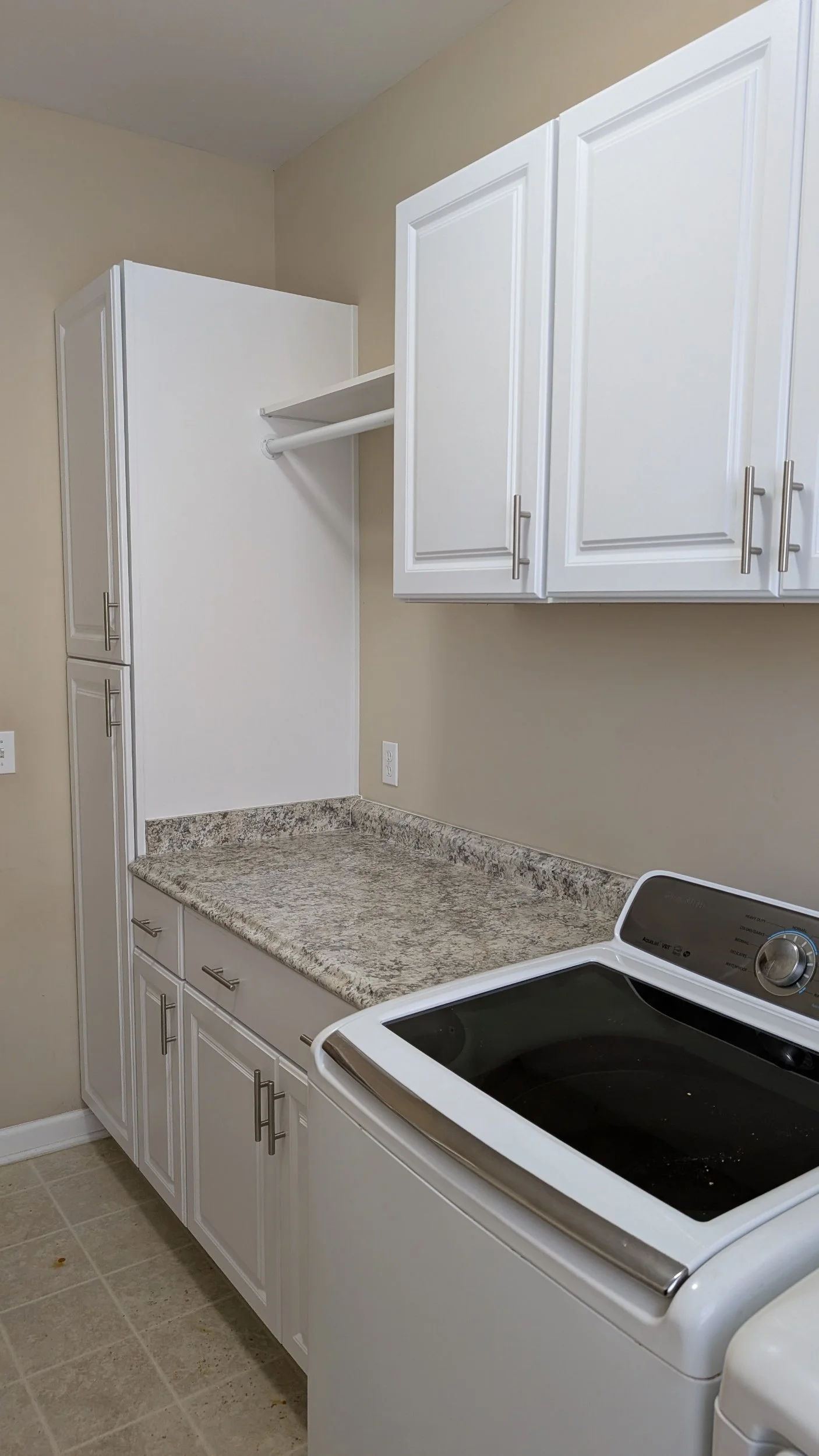 Laundry_room_cabinetry_dc_1.jpg