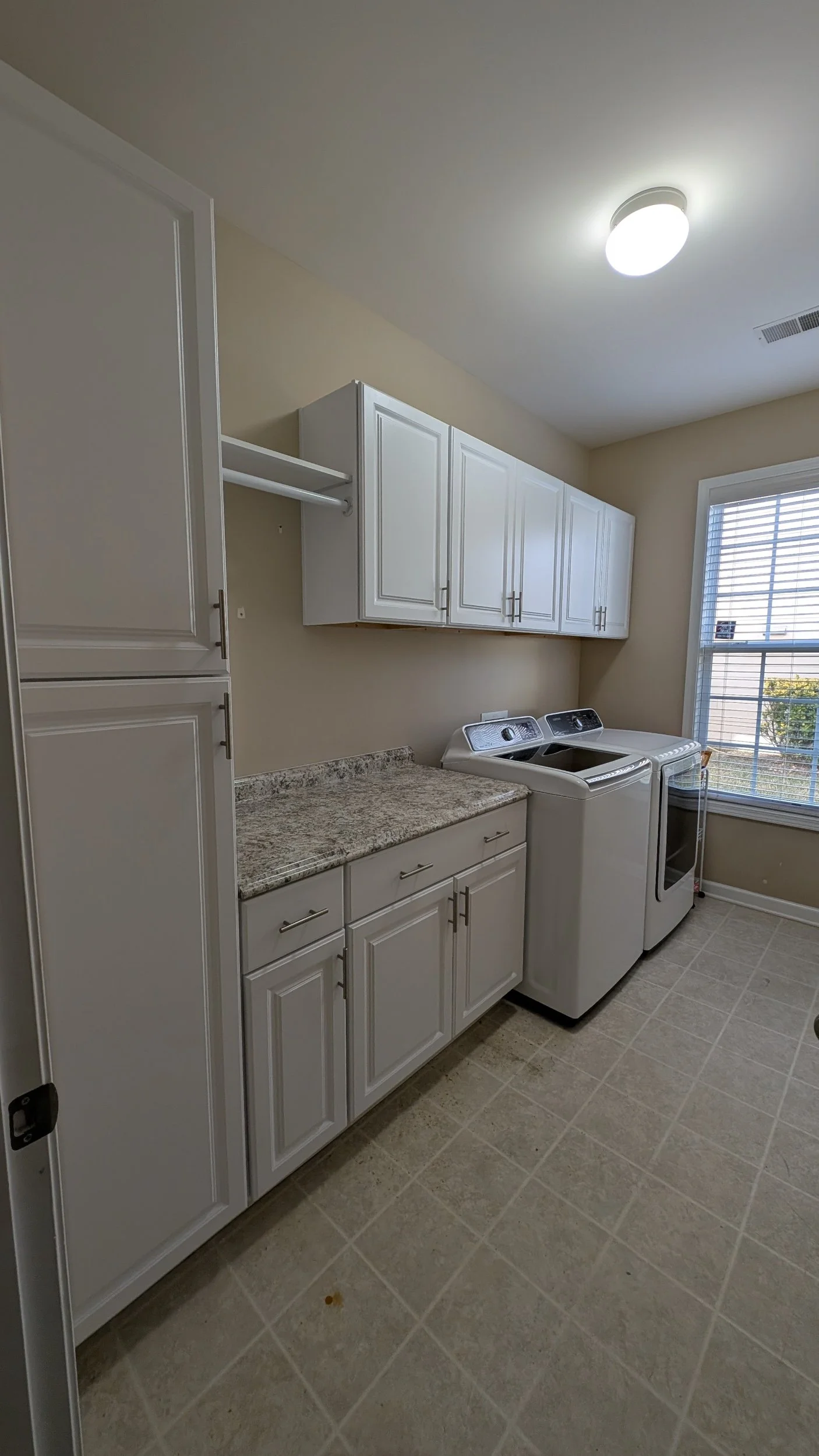 Laundry_room_cabinetry_dc_2.jpg