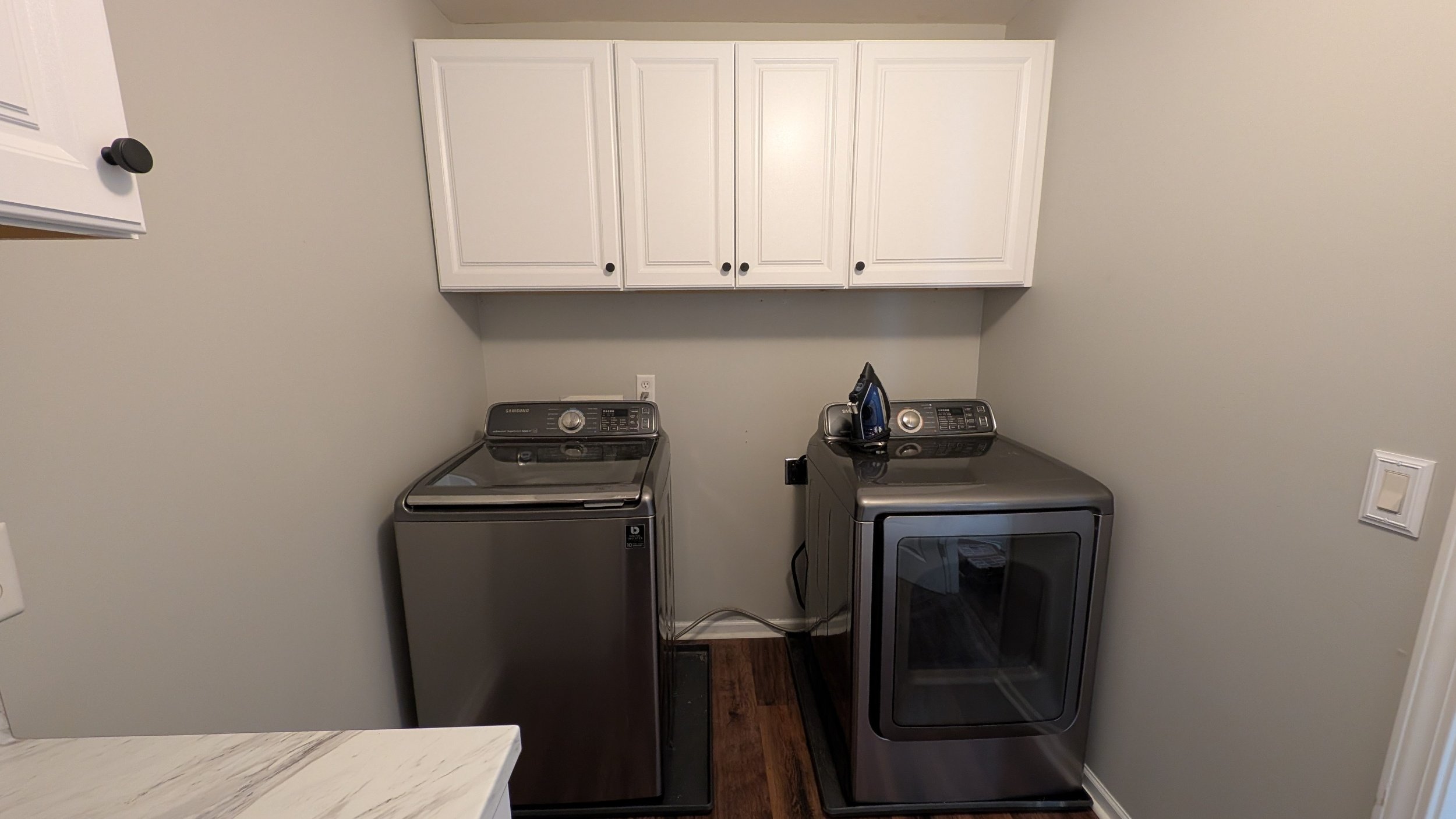 Laundry_room_cabinetry_3.jpg
