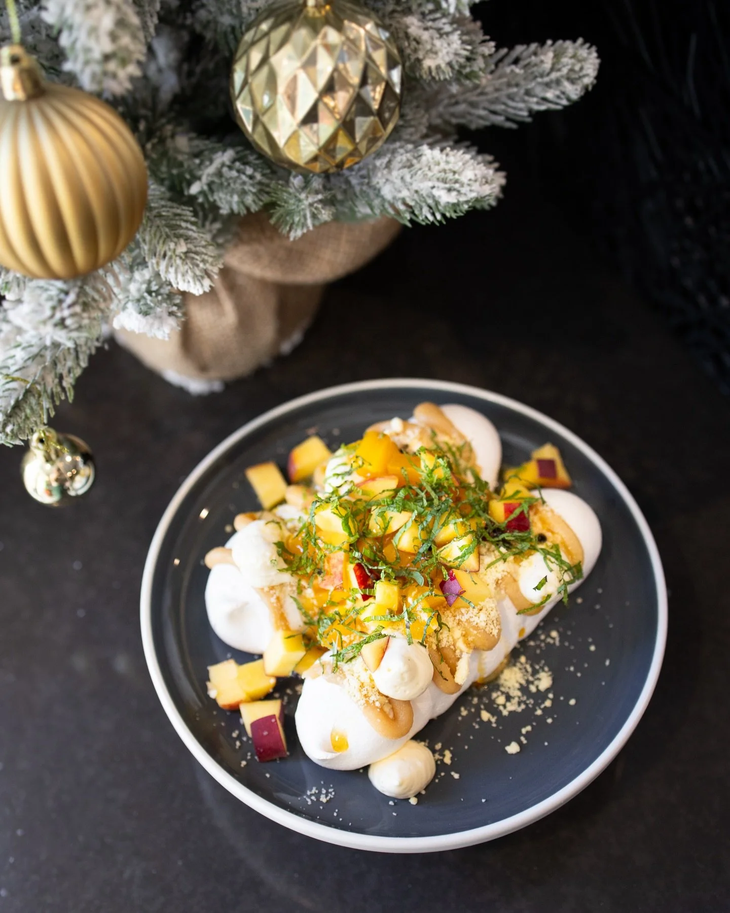 With a seasonally inspired menu, it is no surprise that our December menu features a few Christmas faves&hellip;and nothing says Christmas dessert like pavlova! 

Crunchy meringue, topped with mango curd, summer fruits, white chocolate crumb, Chantil
