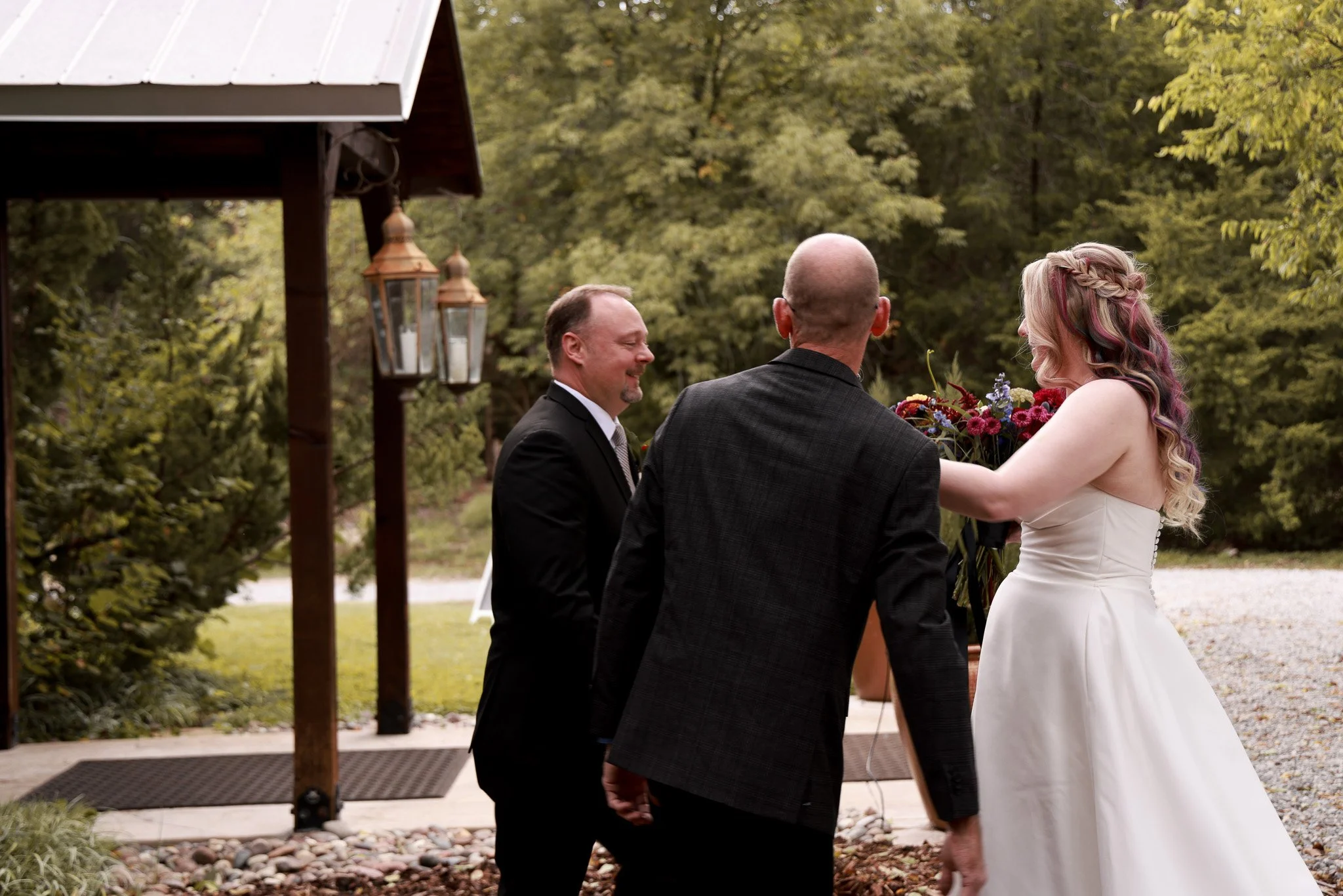bride-and-dad-dfw-wedding-photographer-north-fort-worth.jpg