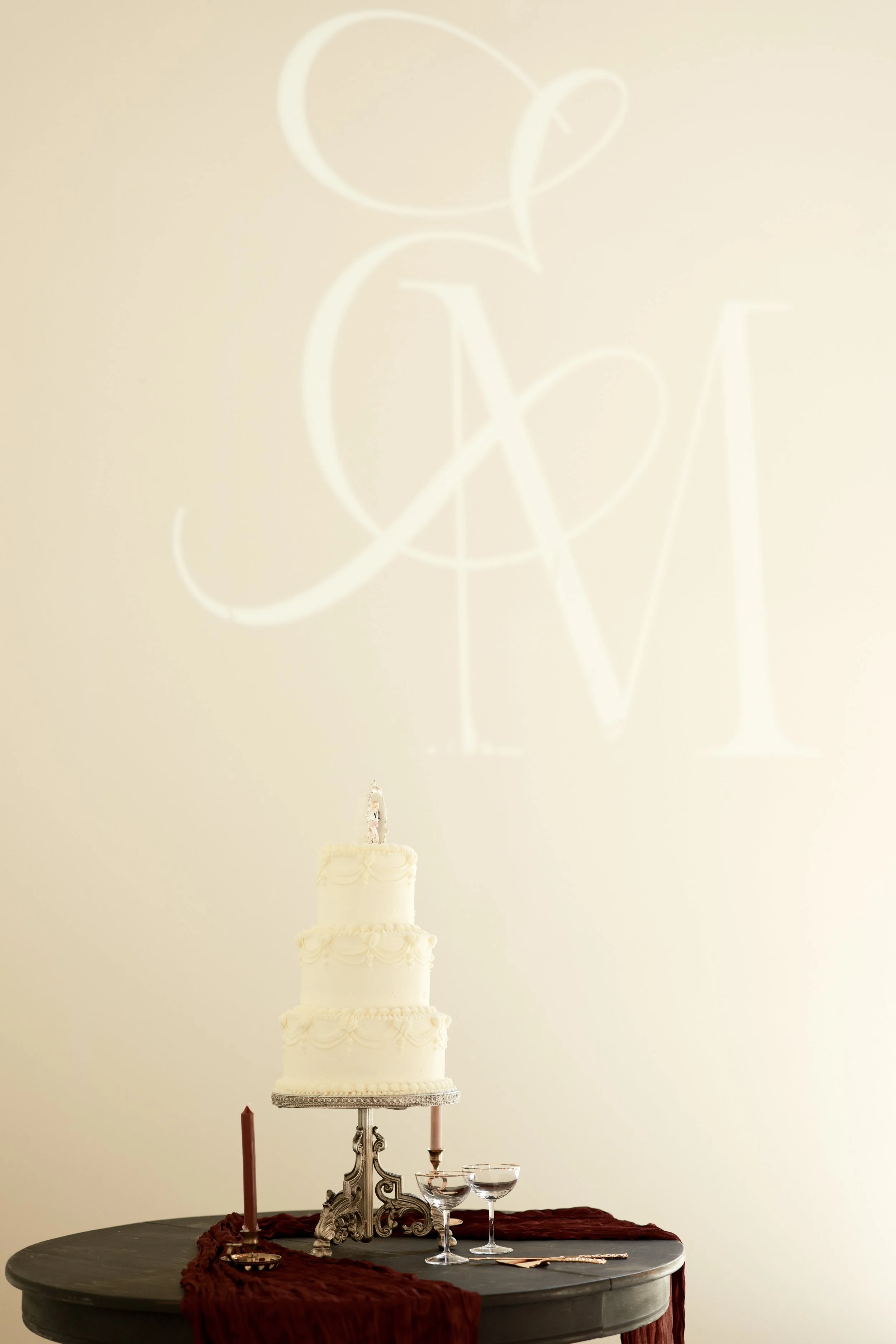 WEDDING-CAKE-EJAM-PHOTOGRAPHY-DFW-PHOTOGRAPHER-TEXAS-WEDDINGS.jpg