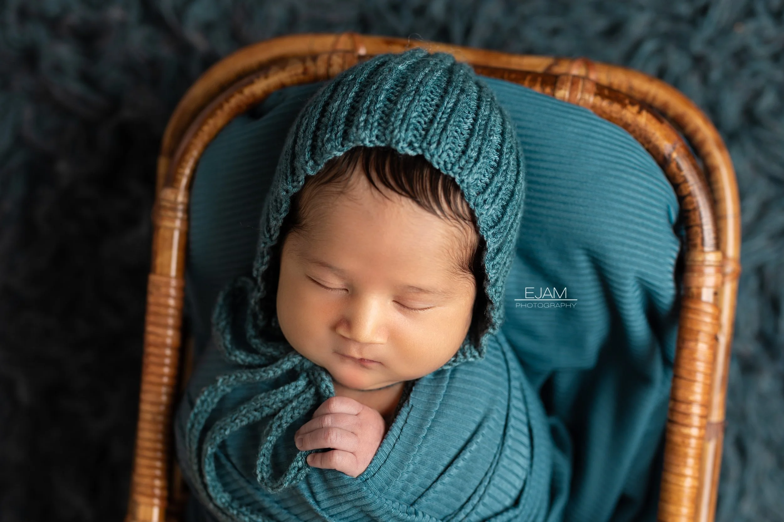 Dfw newborn photographer. Dallas newborn photographer.