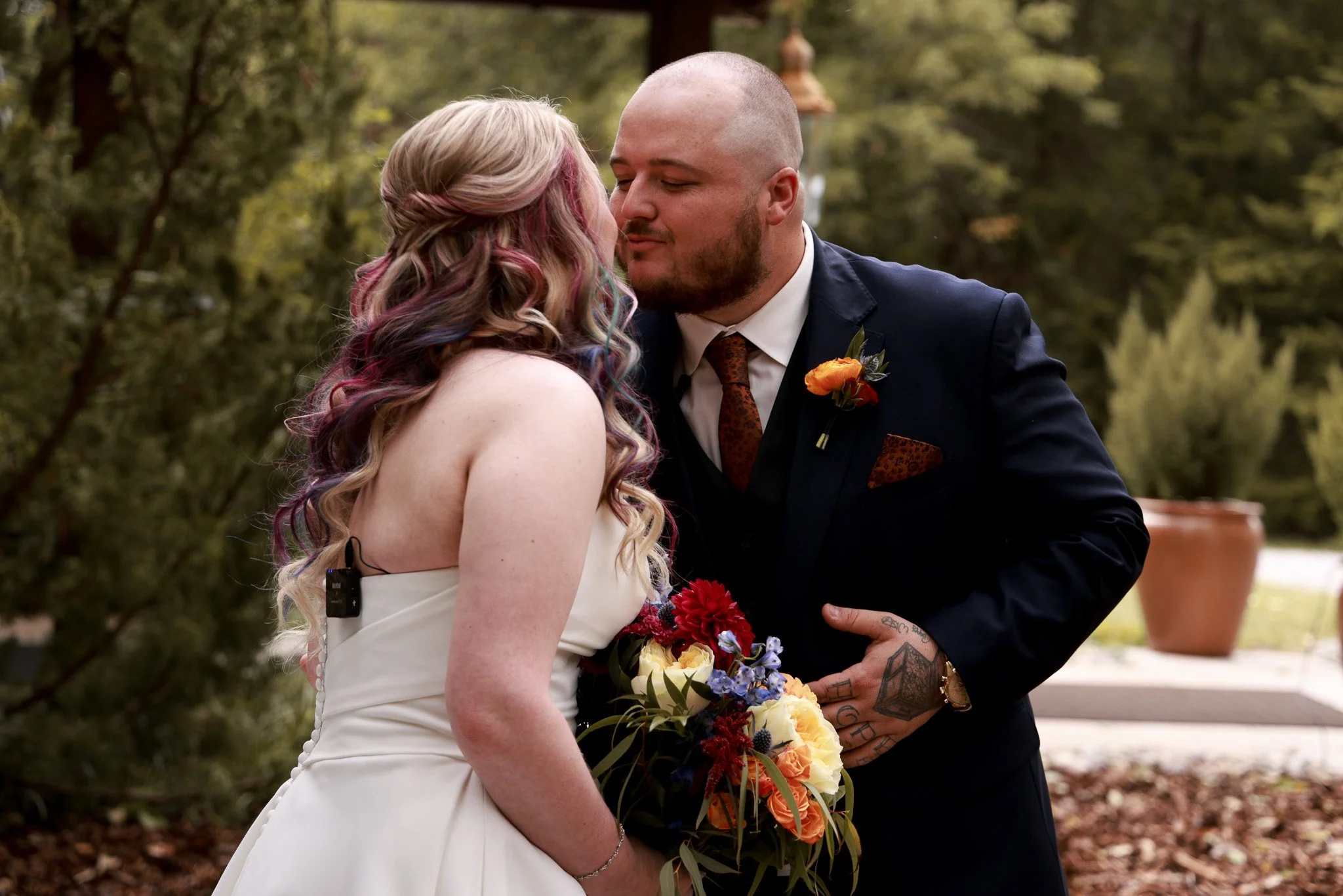 first-kiss-ejam-photographuy-dfw-wedding-photographer-fort-worth.jpg