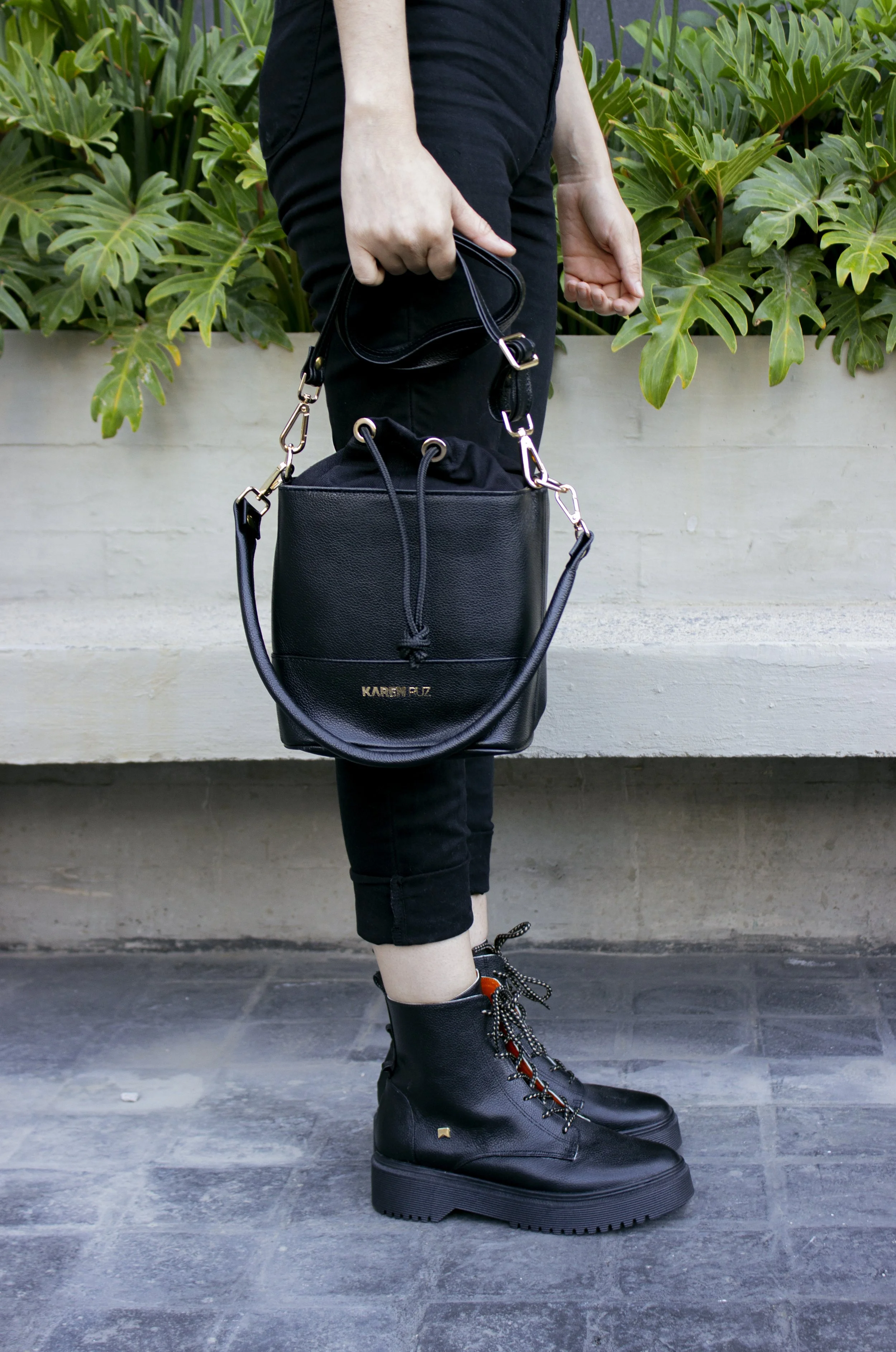 2-BUCKET ESPECTRO.jpg