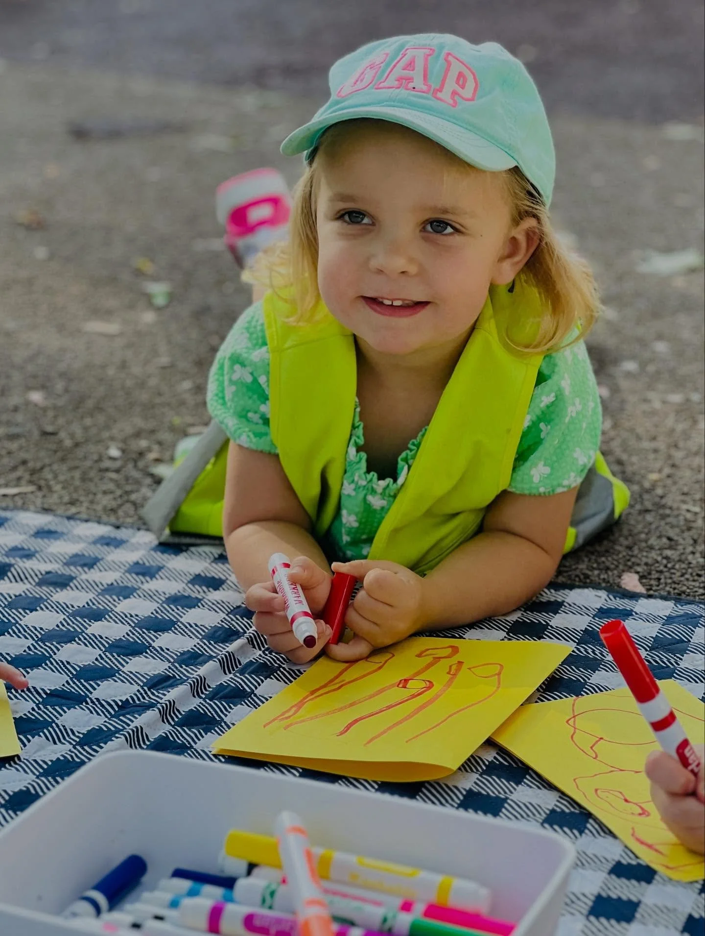 It&rsquo;s the perfect weather for some nature drawings at the park! ☀️ #CCC