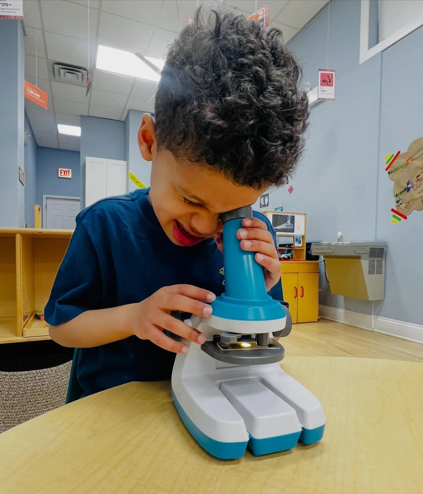 Experimenting with a microscope! 🔬 🥼🧪 #CCC