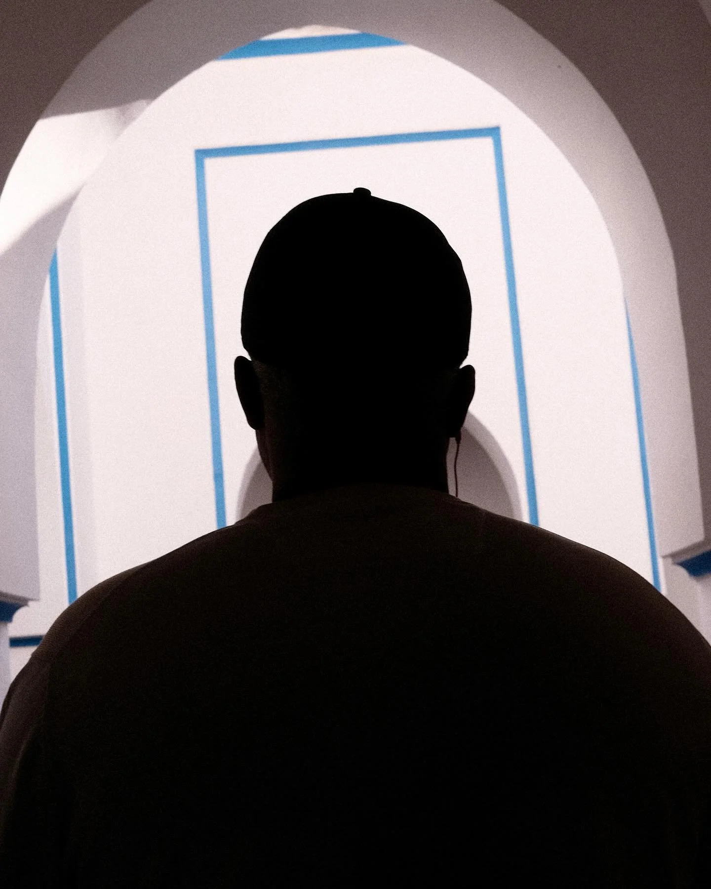 Silhouettes on the shade 👥