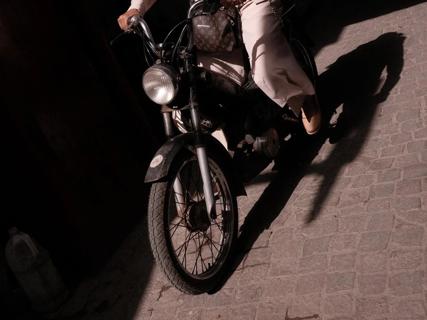 🛵 in Aegina and Marrakesh