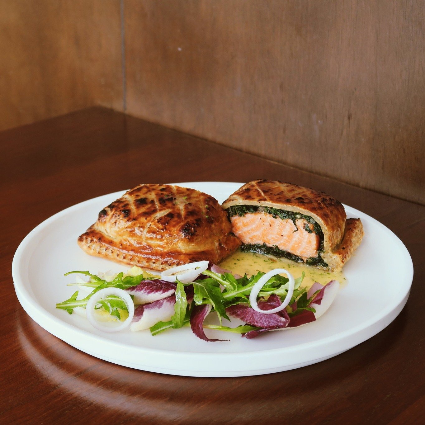 This weekend, from 10 to 12 May, indulge Mom with our Salmon Wellington!

Featuring a tender, flaky salmon fillet layered with savoury mushroom duxelle and encased in buttery puff pastry, the star of our Mother's Day specials is finished with tarrago