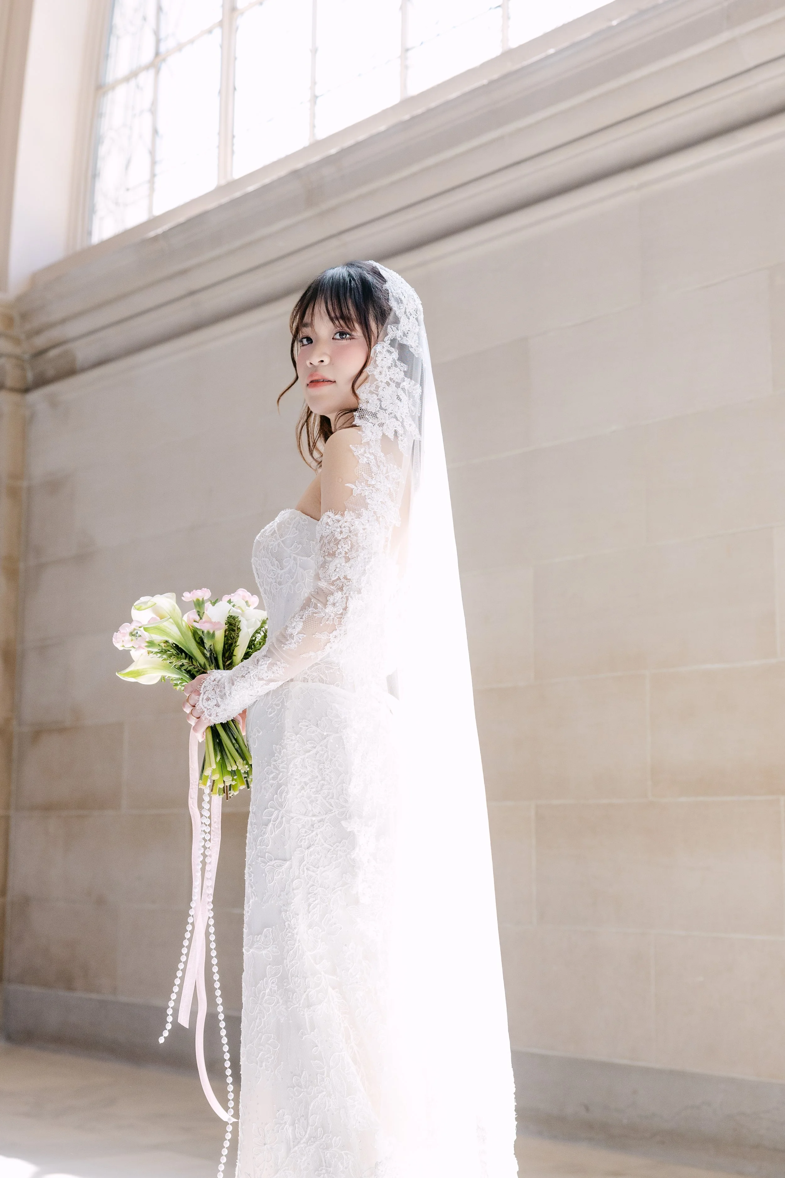 Thu&Peter_SFCityHall_85.jpg
