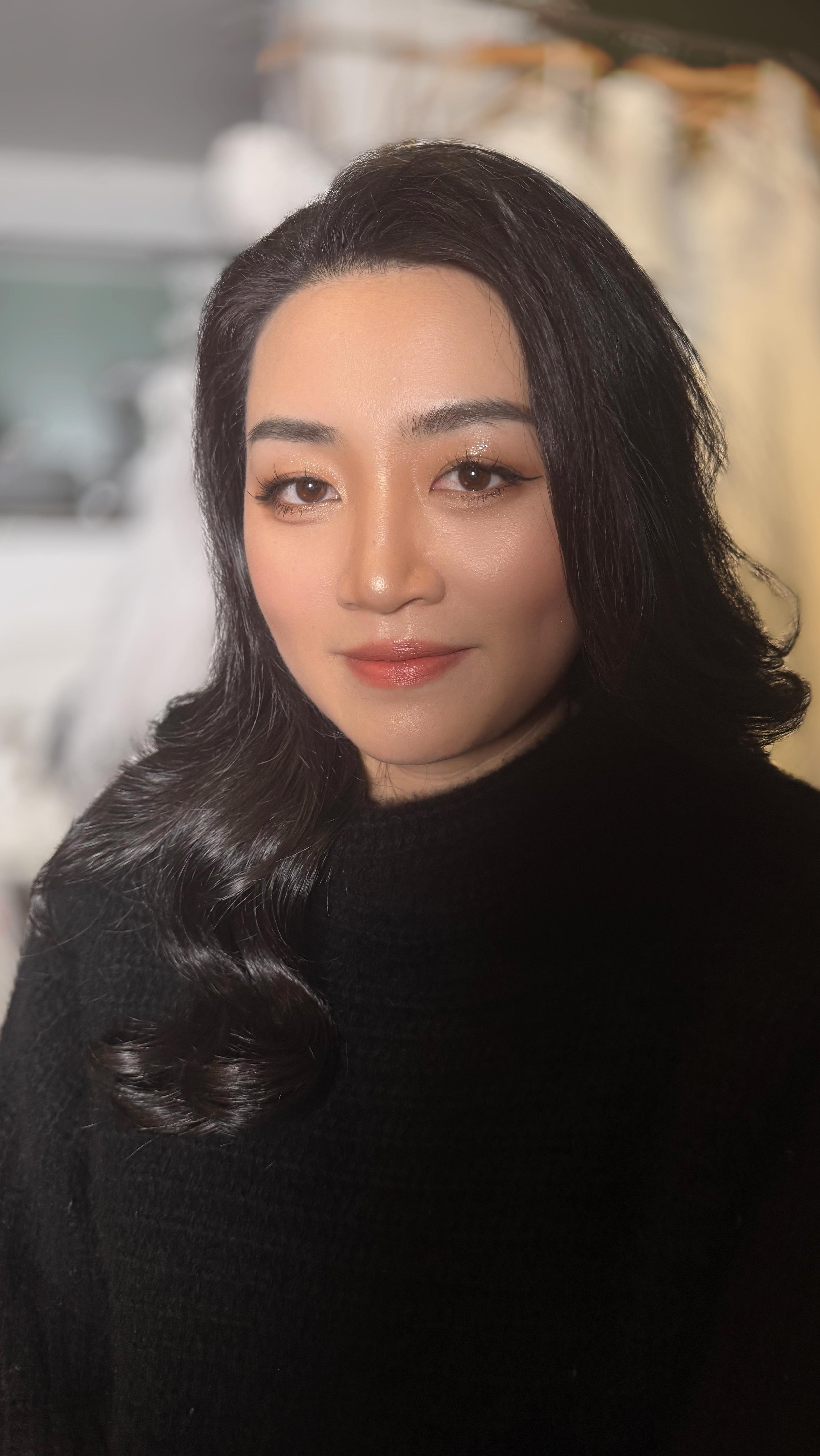 “Level up your makeup game with a 1:1 personal class at Chien & Buffle! ✨ Hands-on guidance, expert attention to detail, and the latest trending styles—customized just for you.
Thank you @bloomingcakesus for joining my personal clas