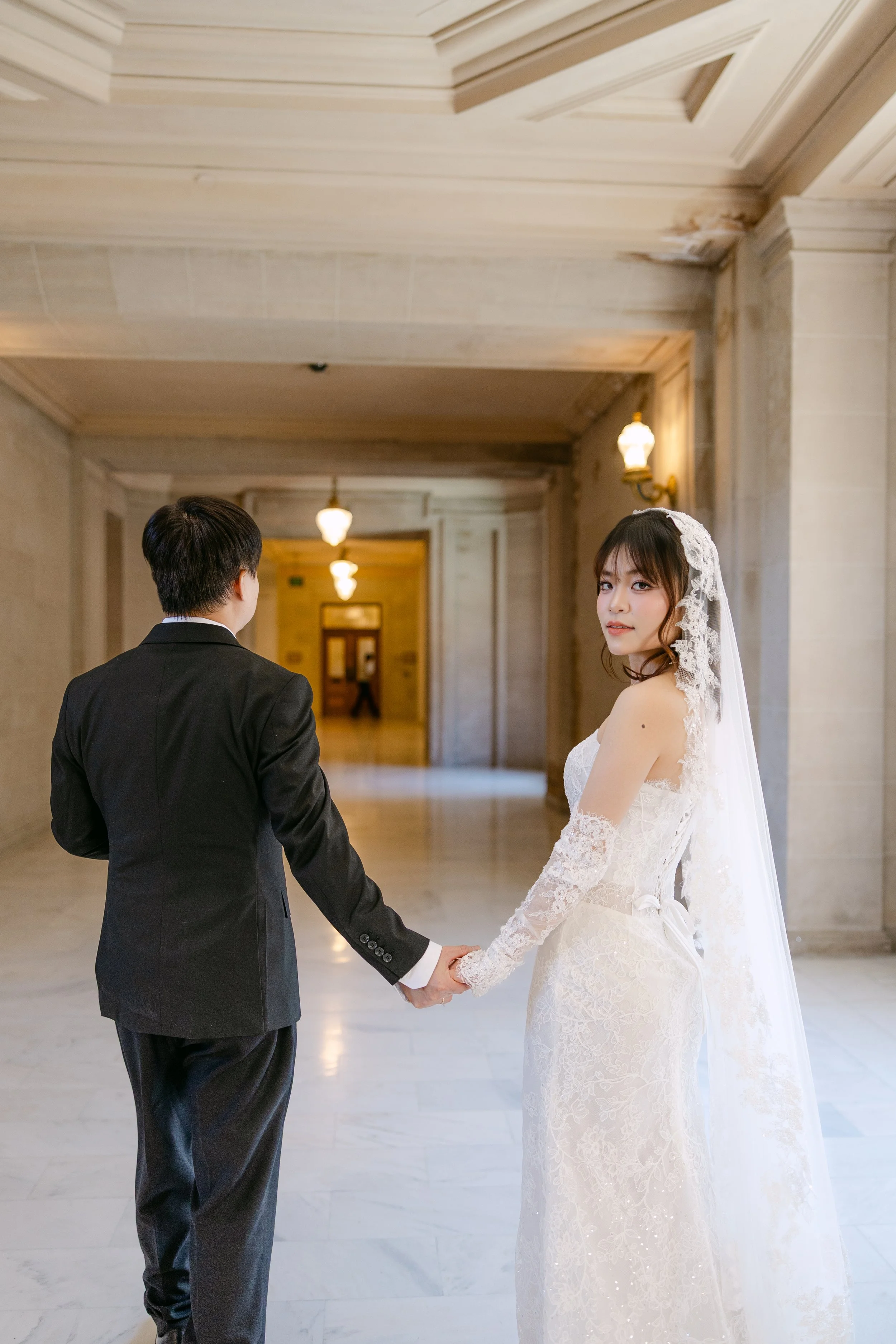 Thu&Peter_SFCityHall_61.jpg