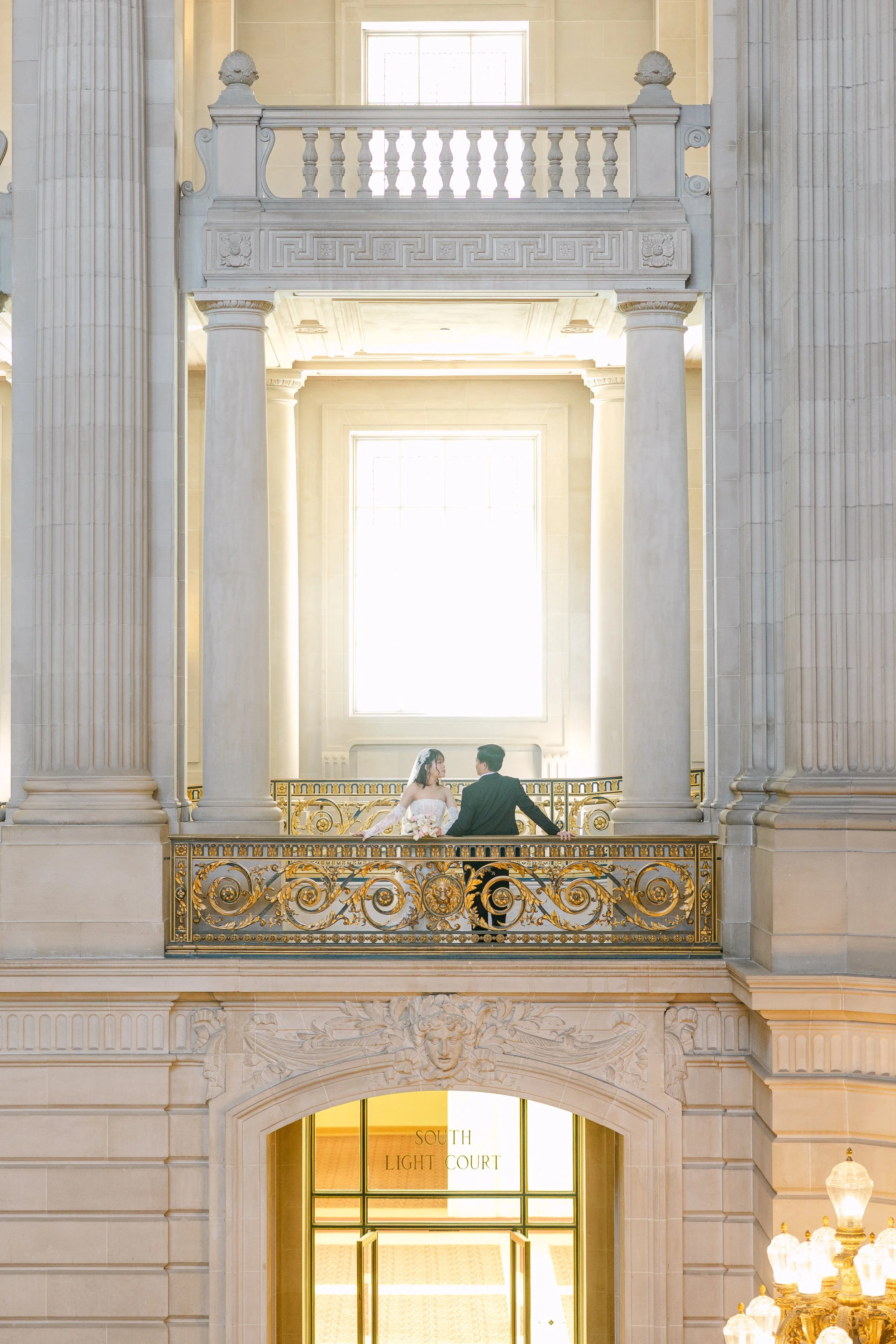 Thu&Peter_SFCityHall_14.jpg