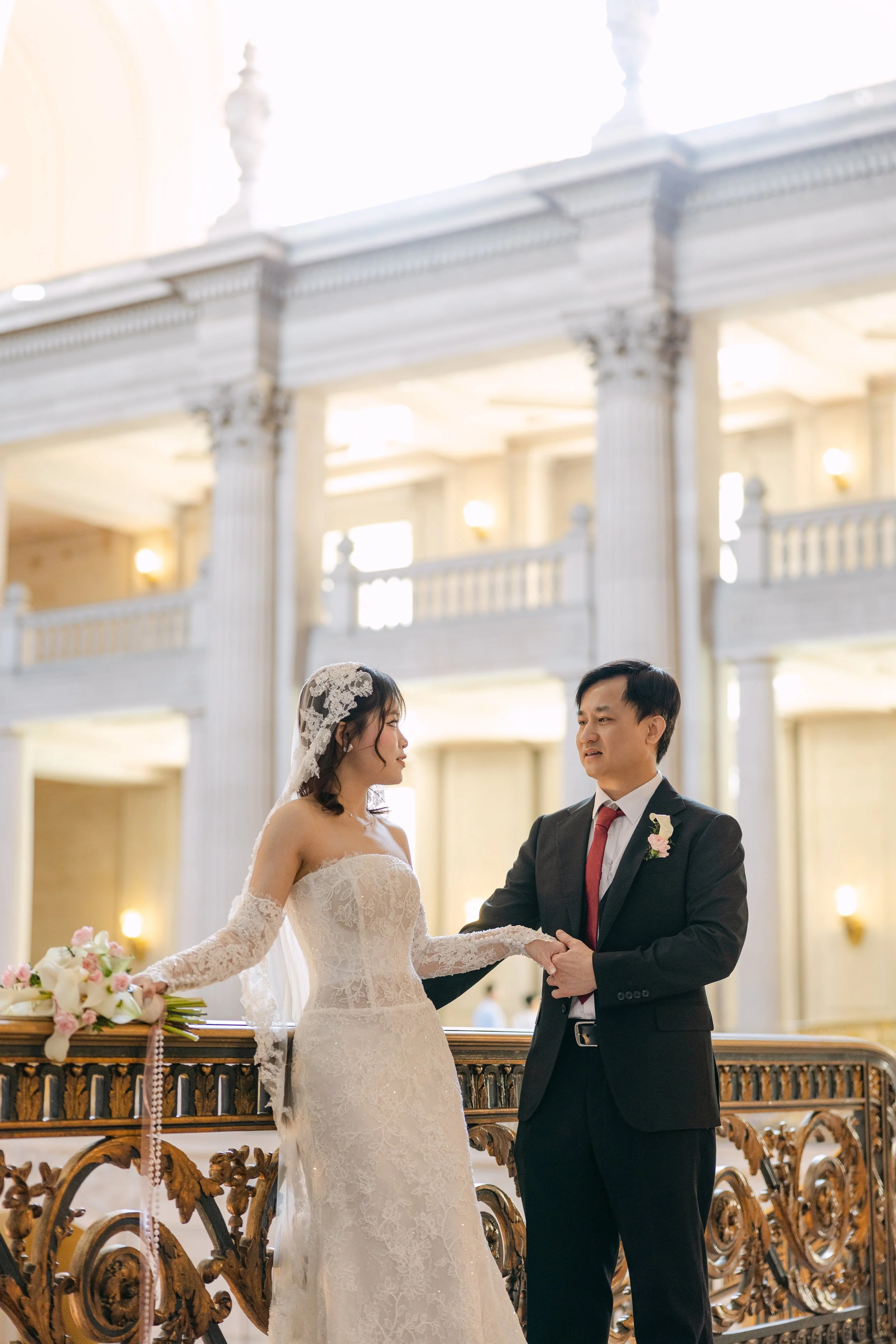 Thu&Peter_SFCityHall_6.jpg