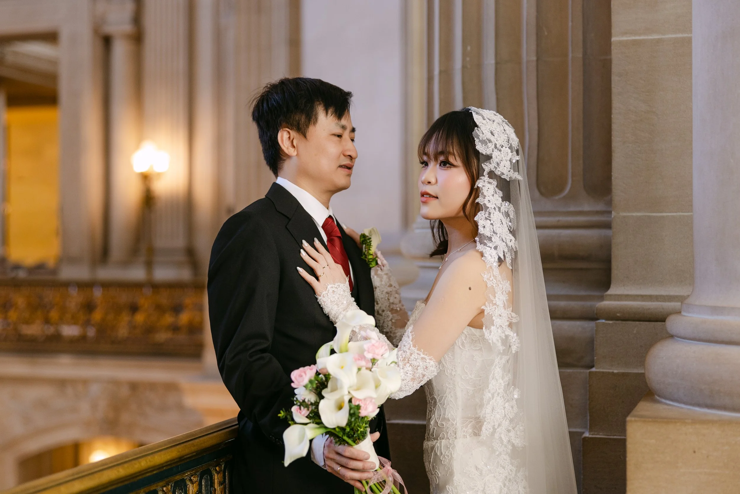 Thu&Peter_SFCityHall_44.jpg
