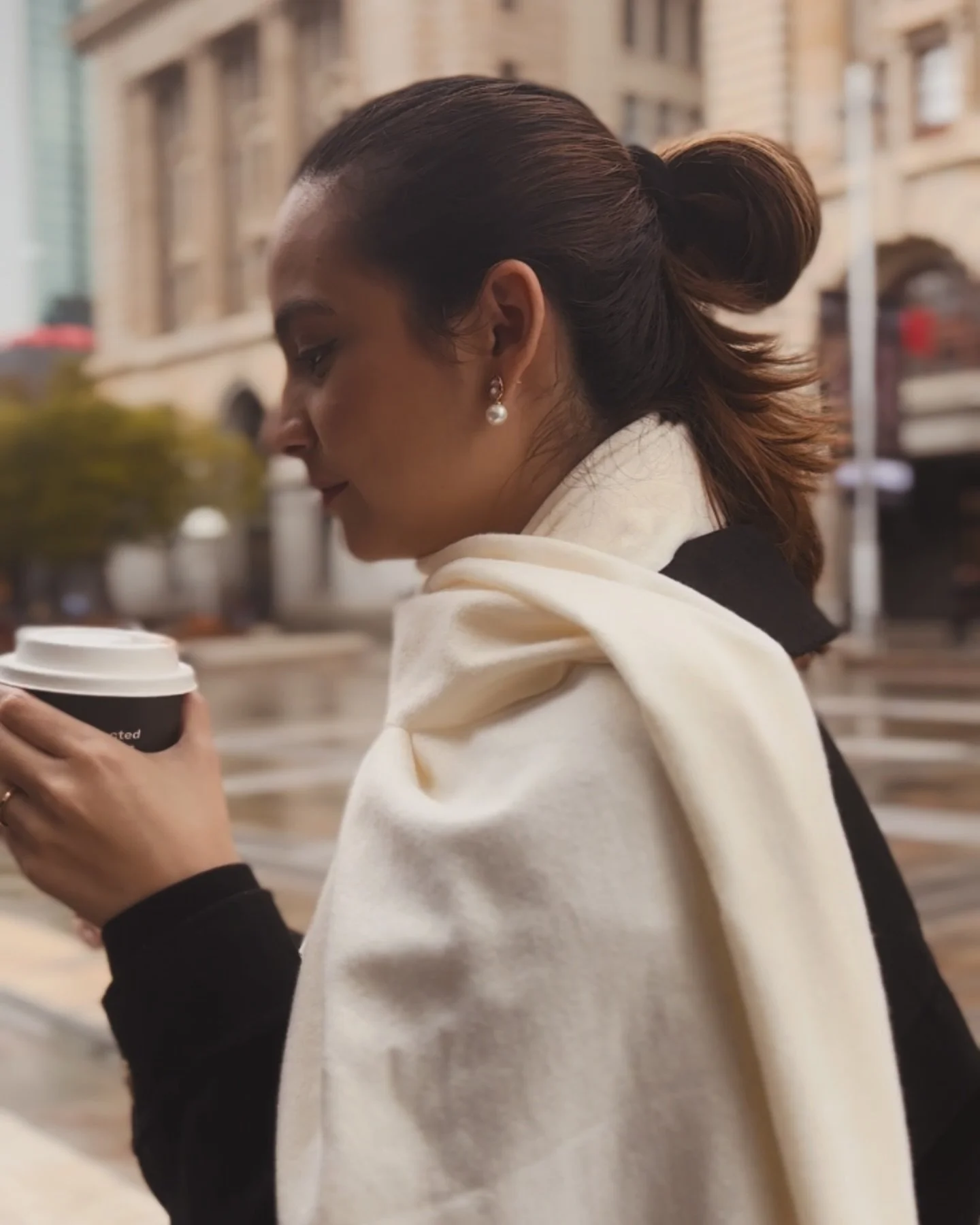 Have fun and do whatever makes your soul happy. Coffee+ shopping day with mum on a rainy day 🌧️ sounds good to me ☕️🍂
 
#autumnvibes🍁 #rainydays☔️ #coffeelover #fashionlovers