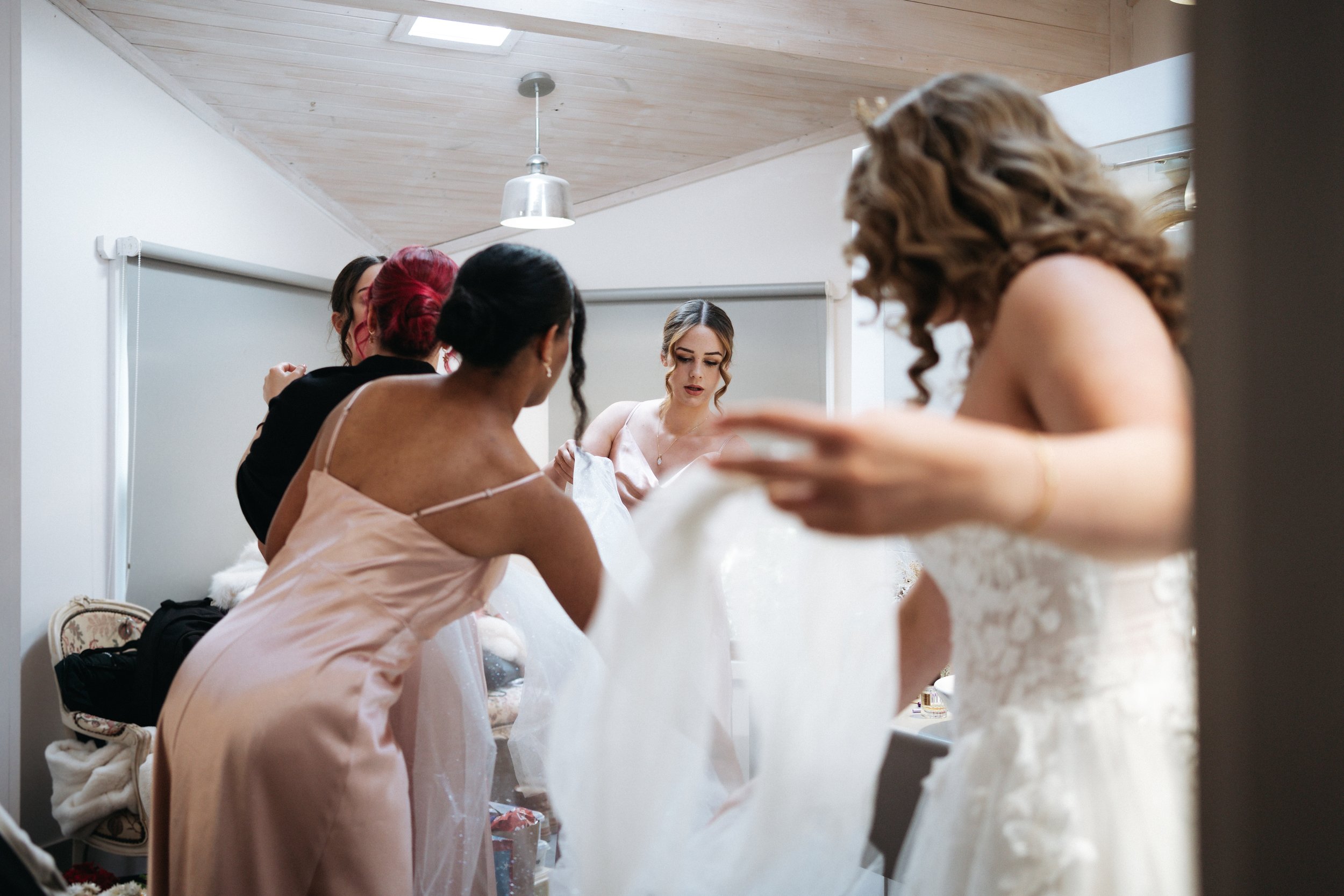 Tiff&Ollie_Prep_1_BridePrep-9.jpg