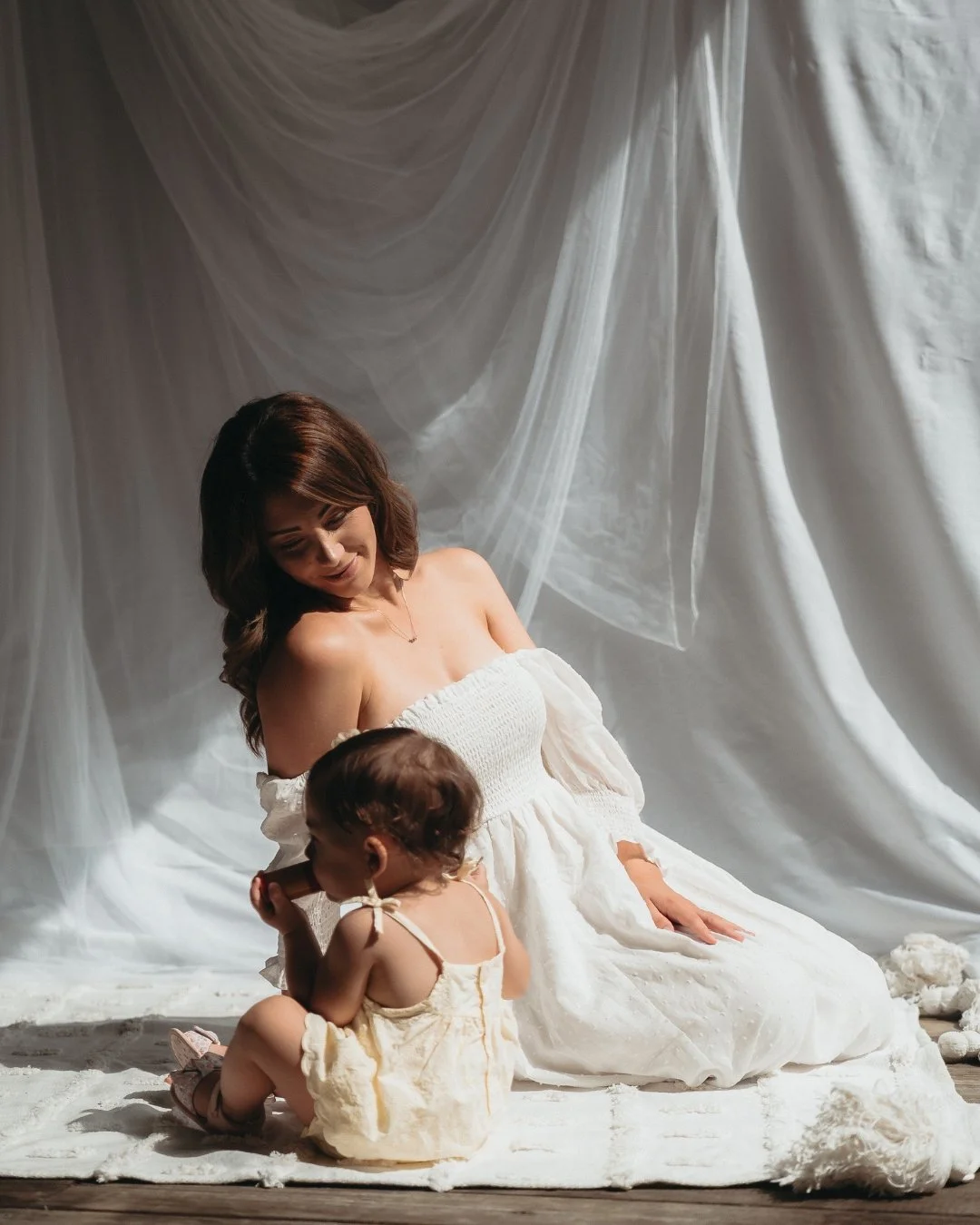 For all the mothers in the room, do you ever just want a break?! A time when you're not 100% on the go, sporting a messy bun with who knows what splattered on your clothes? (could be food, likely is food, but let's not question it) 
I'm like that dai