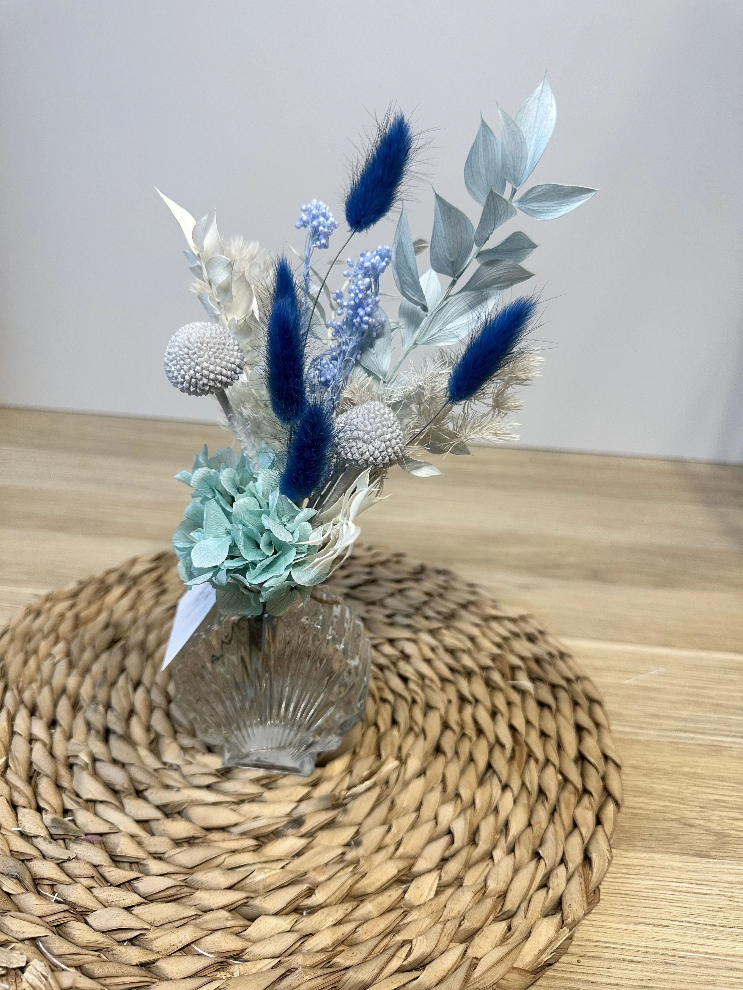 Dried Flower Arrangement - Blue coastal