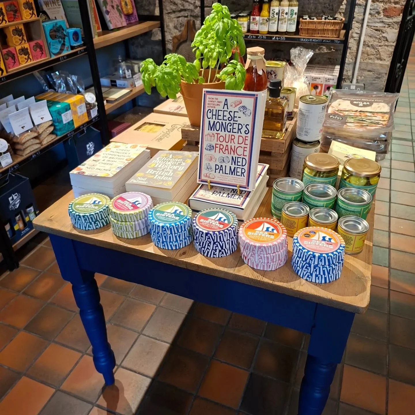 We're stocked up with lots of lovely treats for the weekend!

We're open until 5pm today for all your cheese needs 🧀

#cheesefortheweekend 
#artisanwensleydale
#artisancheese
#thecheesepressrichmond 
#richmondyorkshire 
#richmondnorthyorkshire