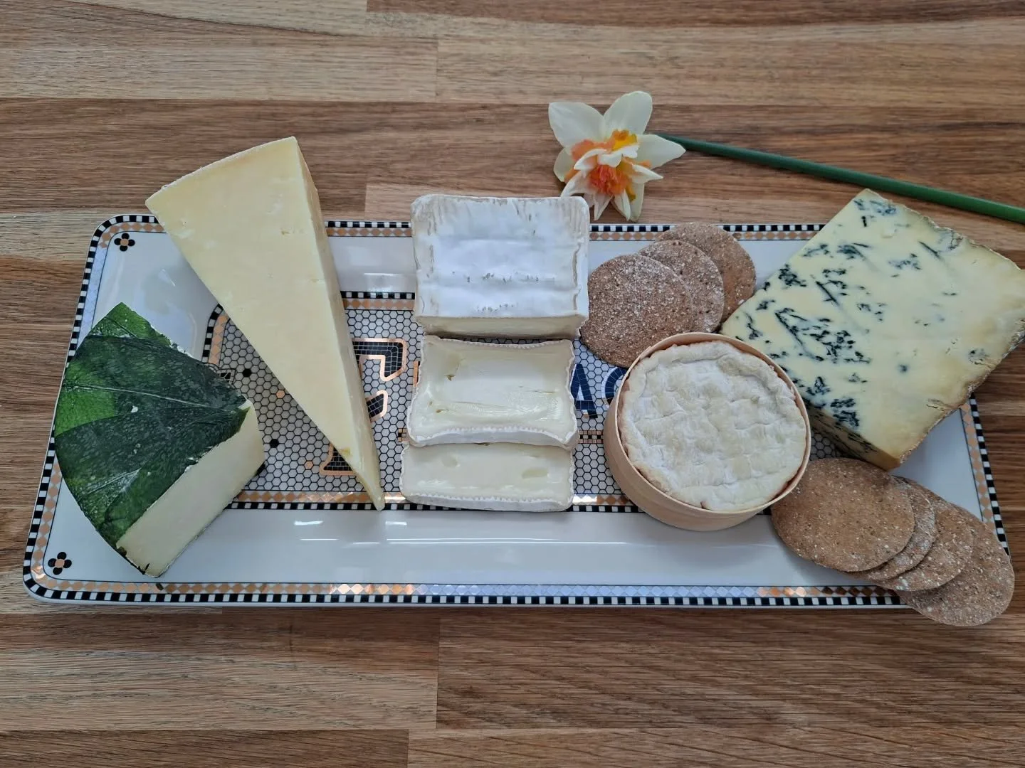 EASTER CHEESE:

We're celebrating the season with our Spring Cheese selection - a hand-picked collection of cheeses that perfectly capture the freshness and vibrancy of Spring.

Discover the full selection here:
www.thecheesepressrichmond.co.uk 

#ea