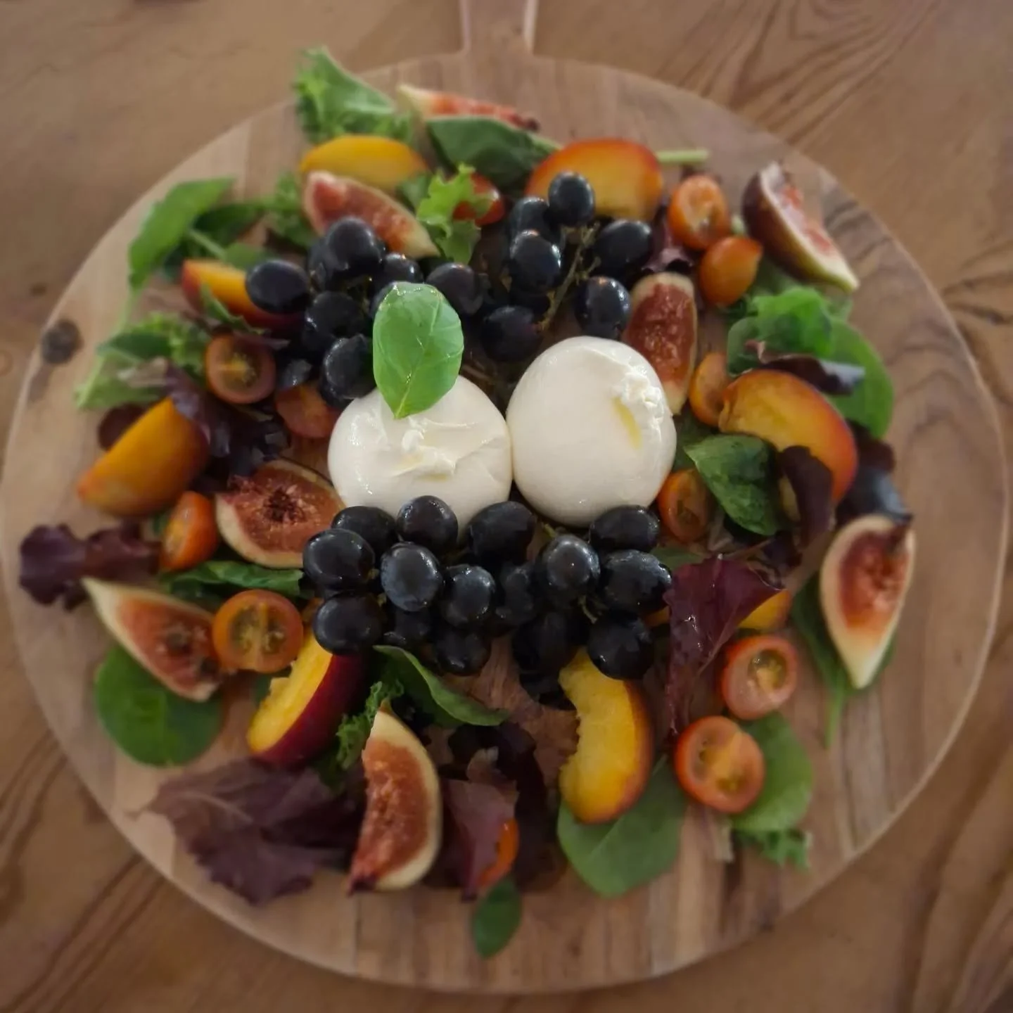 CHEESE BAR:

Our Burrata sharing board will be on the menu from next Saturday. 

Walk don't run.

#sharingboards 
#burrata 
#richmondyorkshire 
#richmondnorthyorkshire