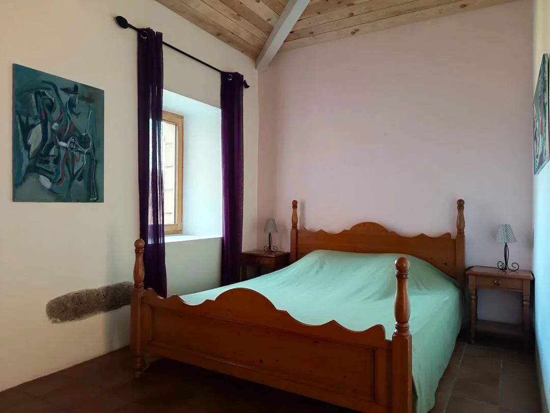 Gîte Mauve - Chambre avec lit double