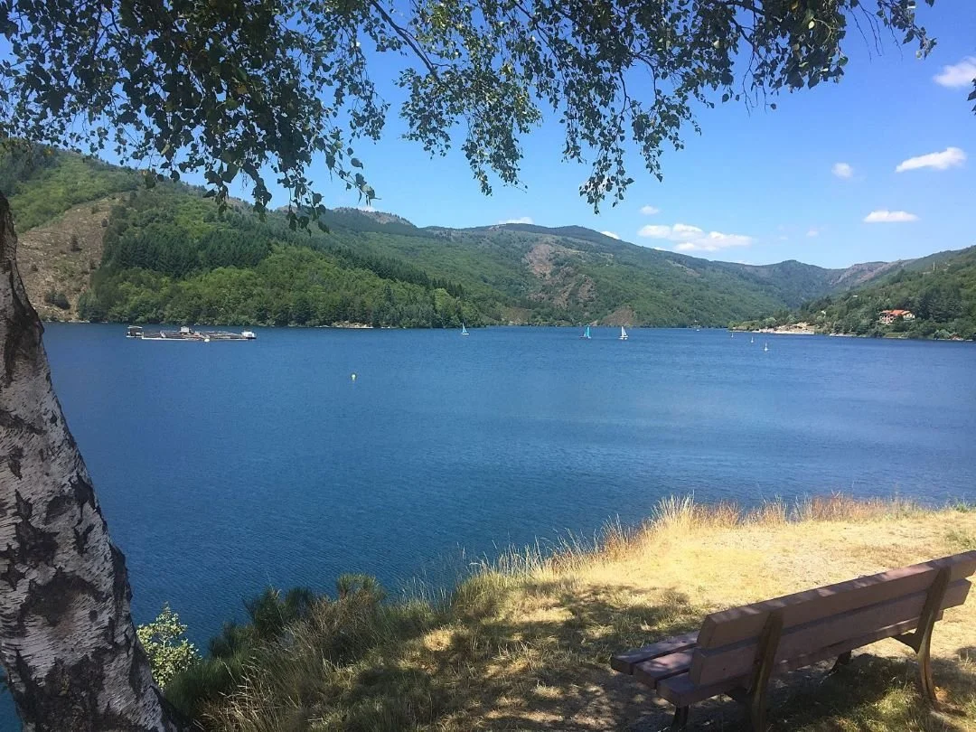 Hiking and swimming at Lake Villefort