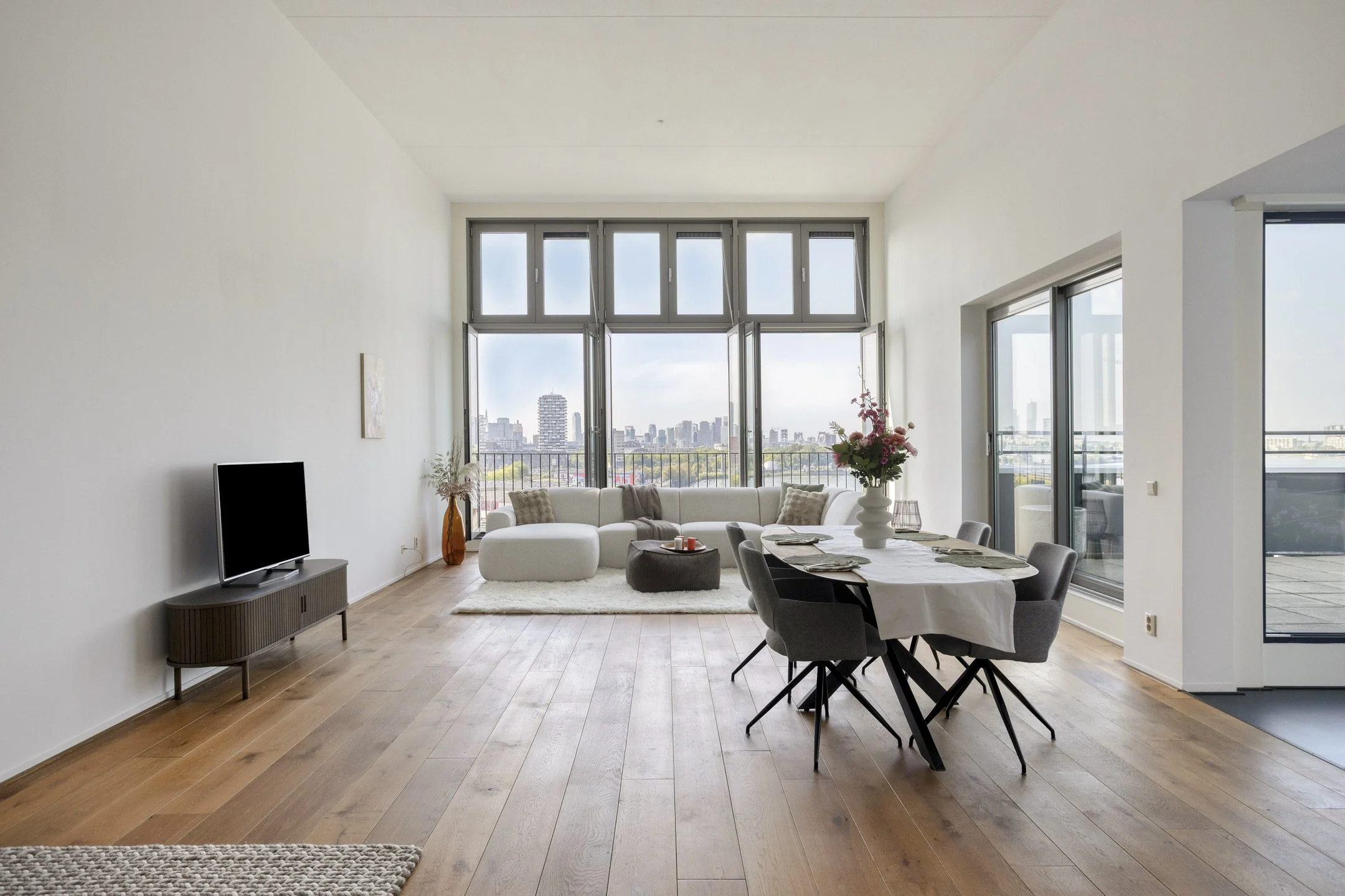 11_Bas_Paauwestraat_154_Rotterdam_Penthouse_VanWeeldenWonen.jpg