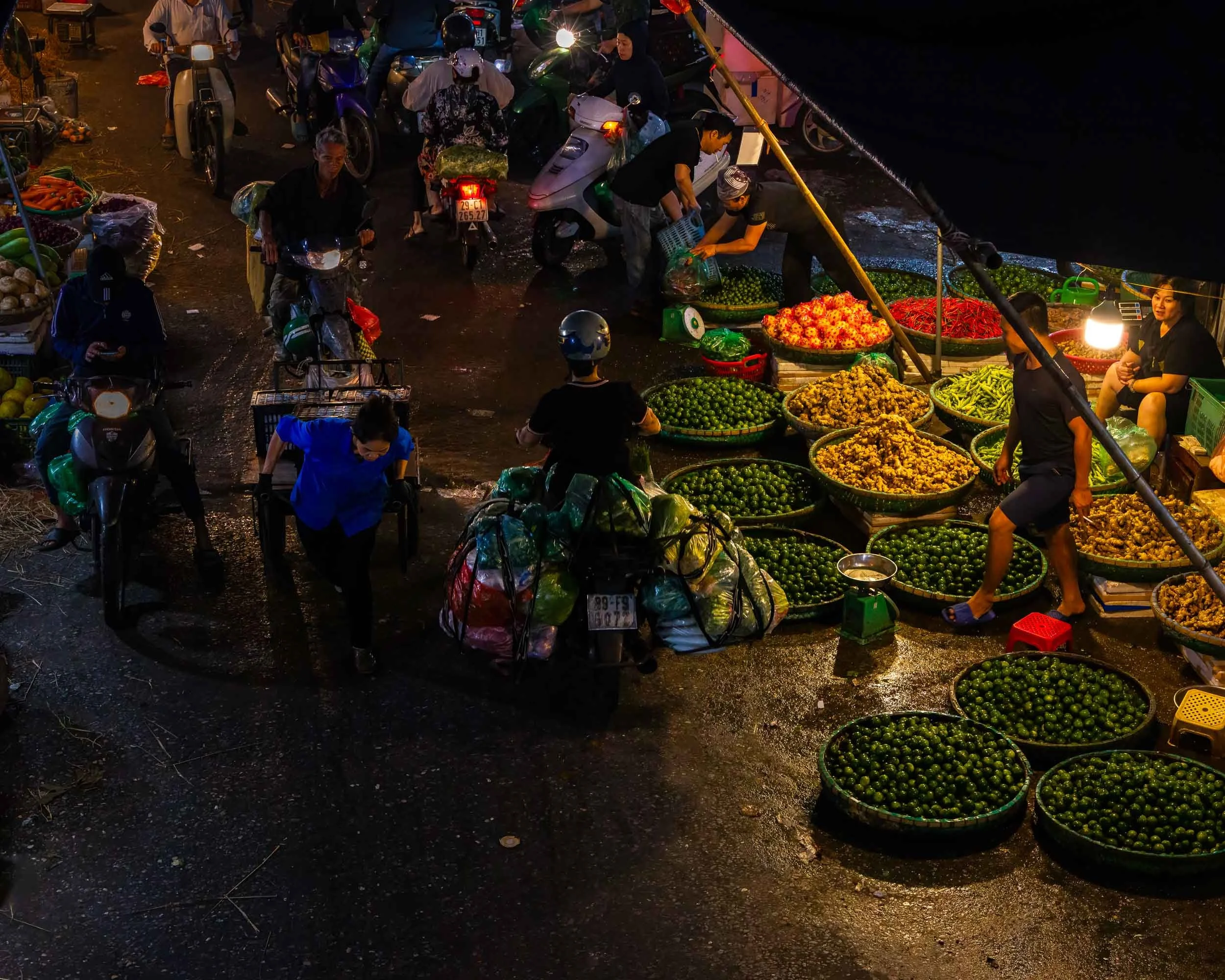 Long Bien Market, in Hanoi