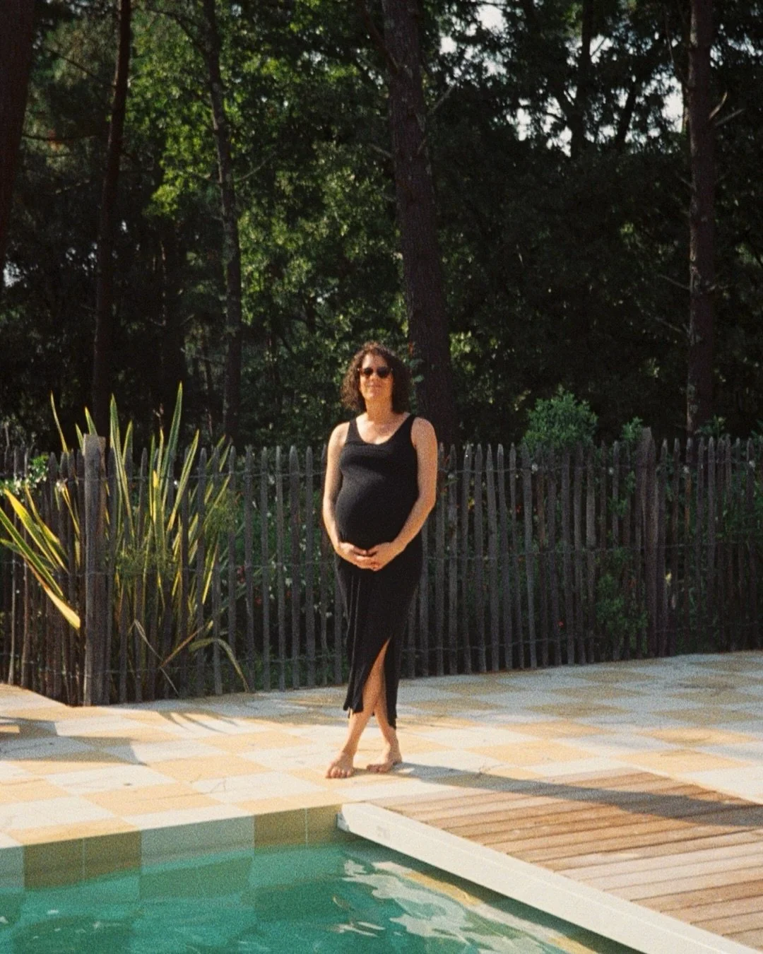 j&rsquo;ai mis ces derniers mois entre parenth&egrave;ses pour me concentrer sur le plus intense des projets : fabriquer, mettre au monde, nourrir, porter et contempler un petit &ecirc;tre humain.

je sors maintenant doucement de ma bulle pour me rem