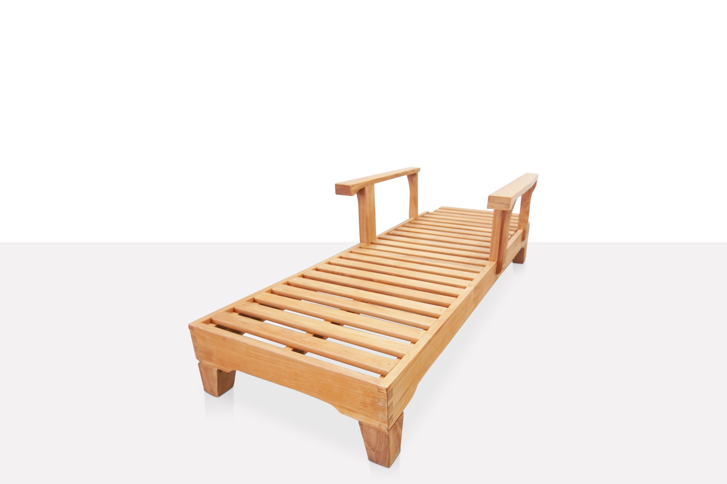 Noble Garde Arm Chaise Lounge (Arm Height 23.75_H).jpg