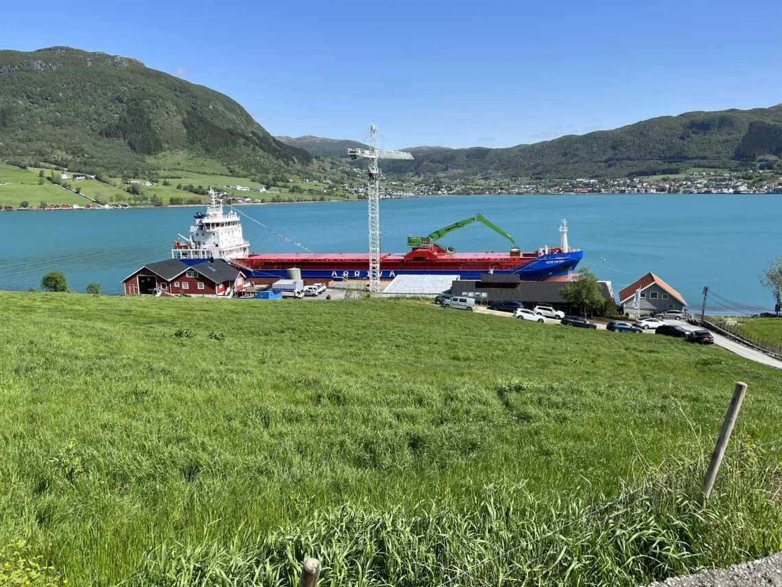 Skipsdåp farget i grønt