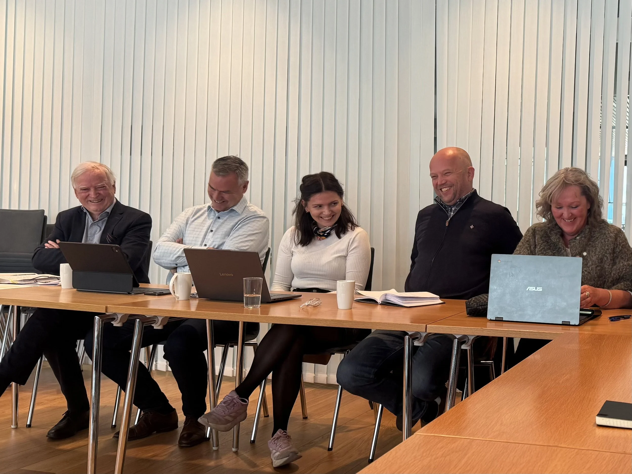Per Sævik, Njål Sævik, Elise Fiske, Trygve Slagsvold Vedum, Anne Kathrine Notøy.jpeg