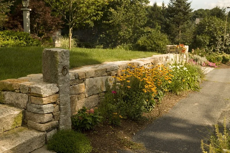 retaining walls in massachusetts