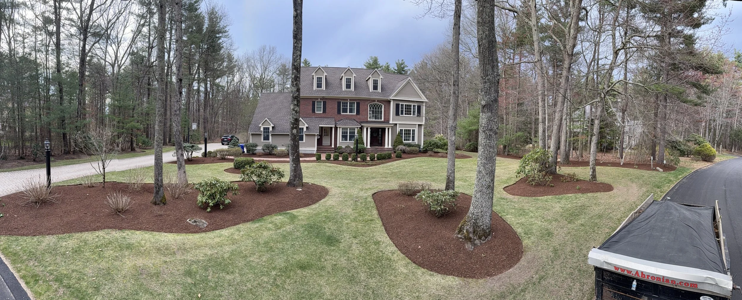 spring clean-up, landscape maintenance, garden preparation, mulch