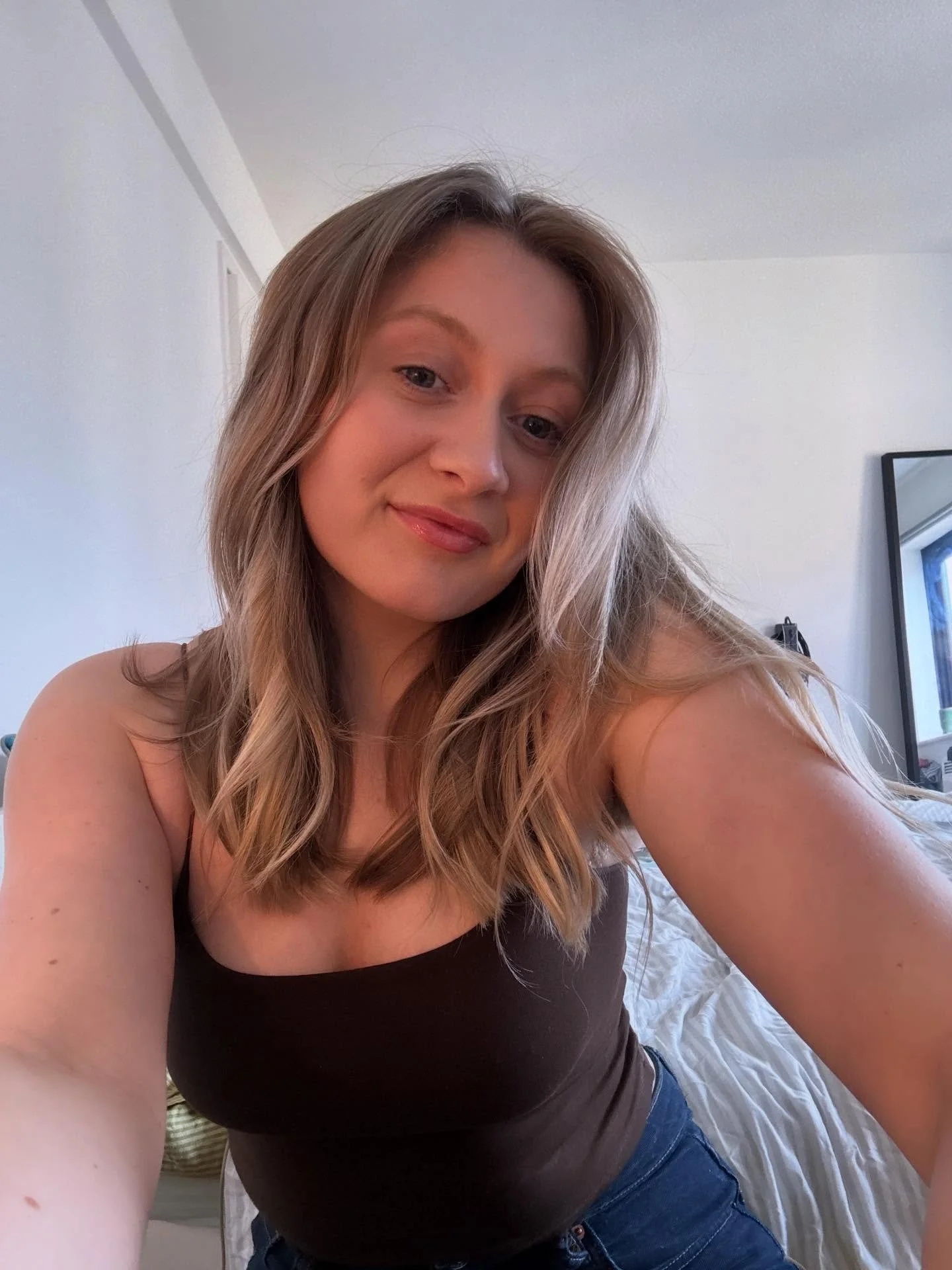 Don&rsquo;t think I&rsquo;ve ever posted on instagram so many times in a week but I&rsquo;m in a good mood today so here&rsquo;s more stuff! Little bits of joy lately 🌞 Songs , mountains , meditation , reading , eating blah blah. But the main thing 