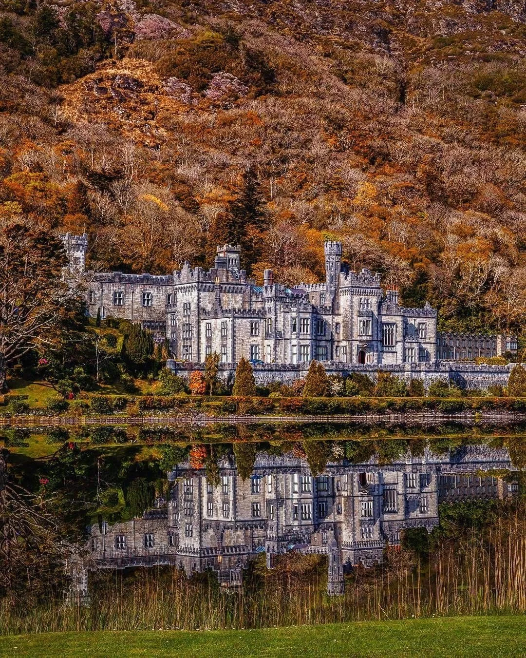 Kylemore Abbey and Victorian Walled Gardens: A Connemara Highlight
