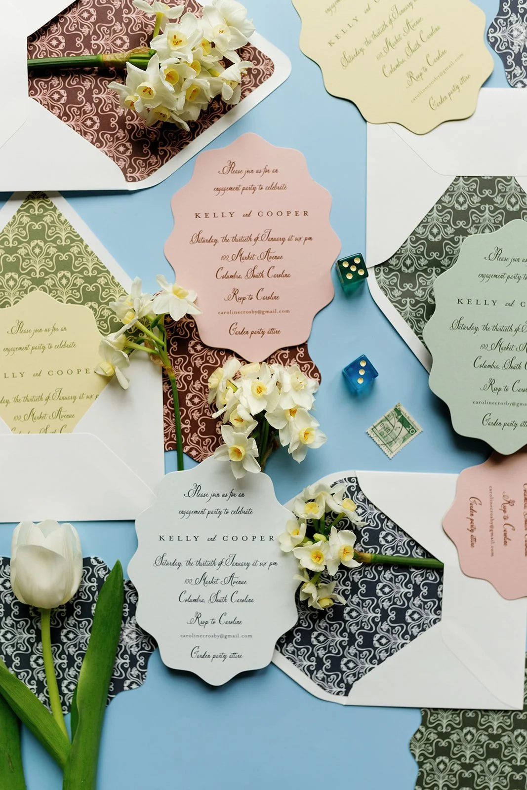 Party Invitations | Tulip Oval Wave