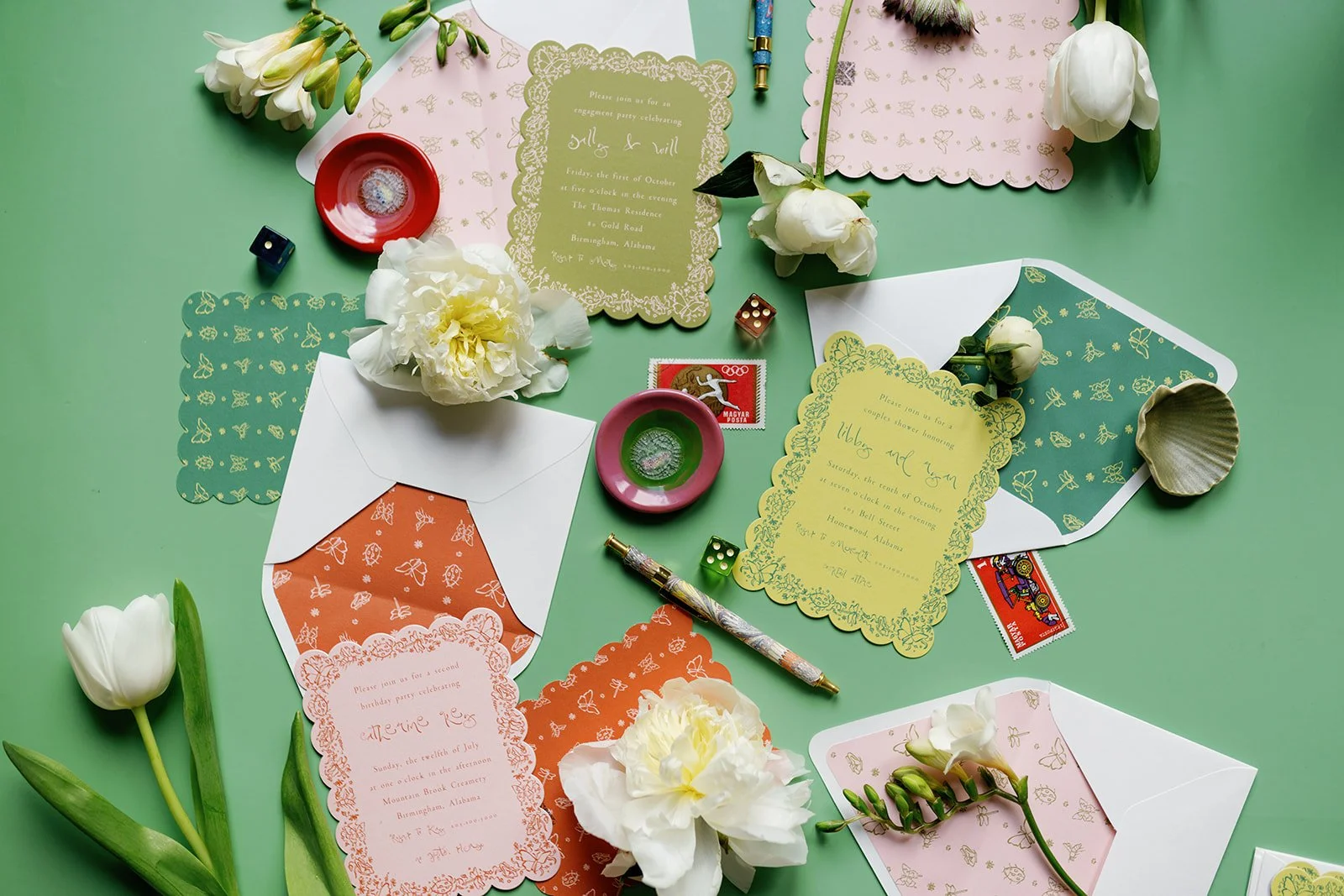 Party Invitations | Scalloped Buggy