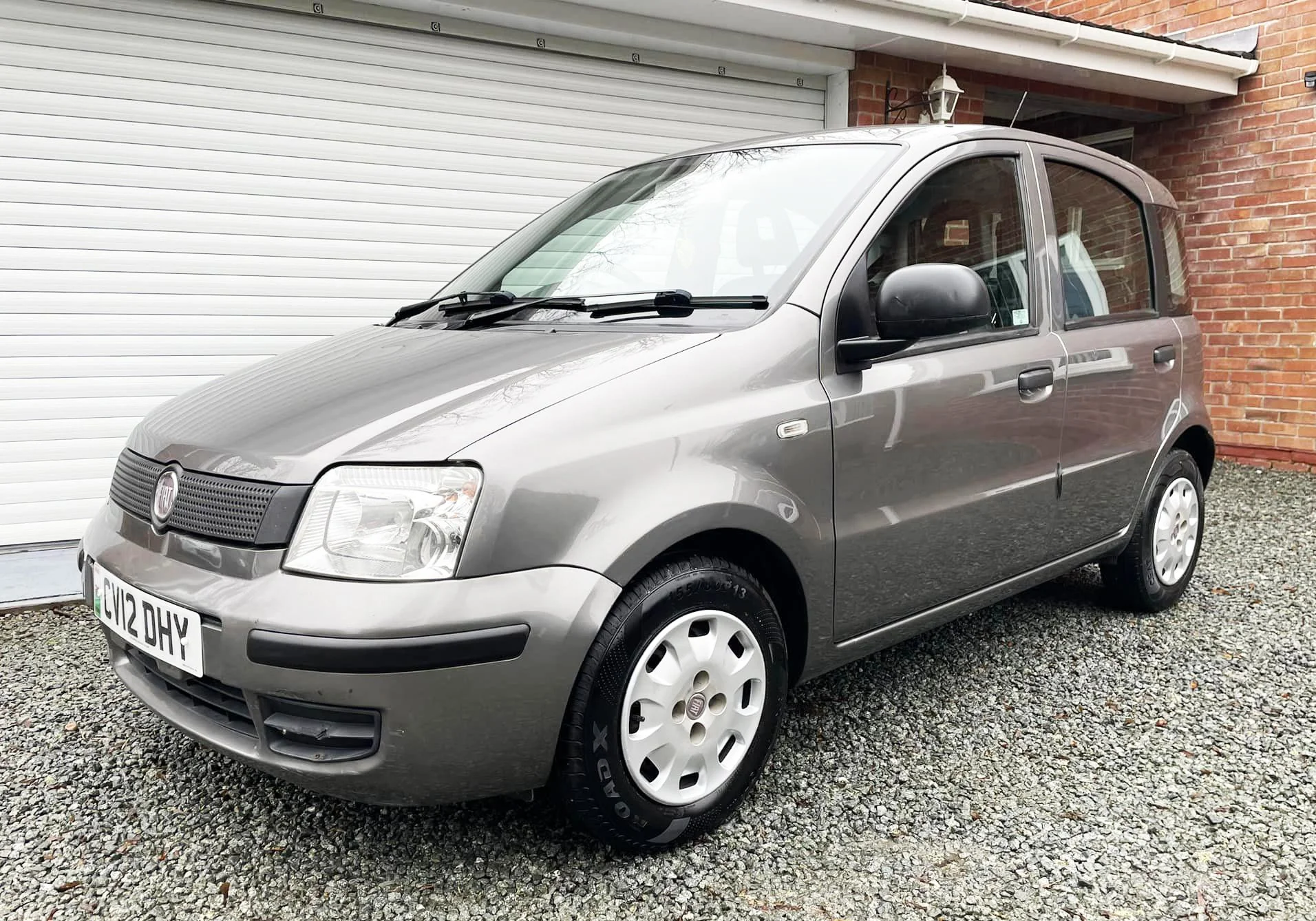 Les Lennard Car Sales Ltd — Around & About