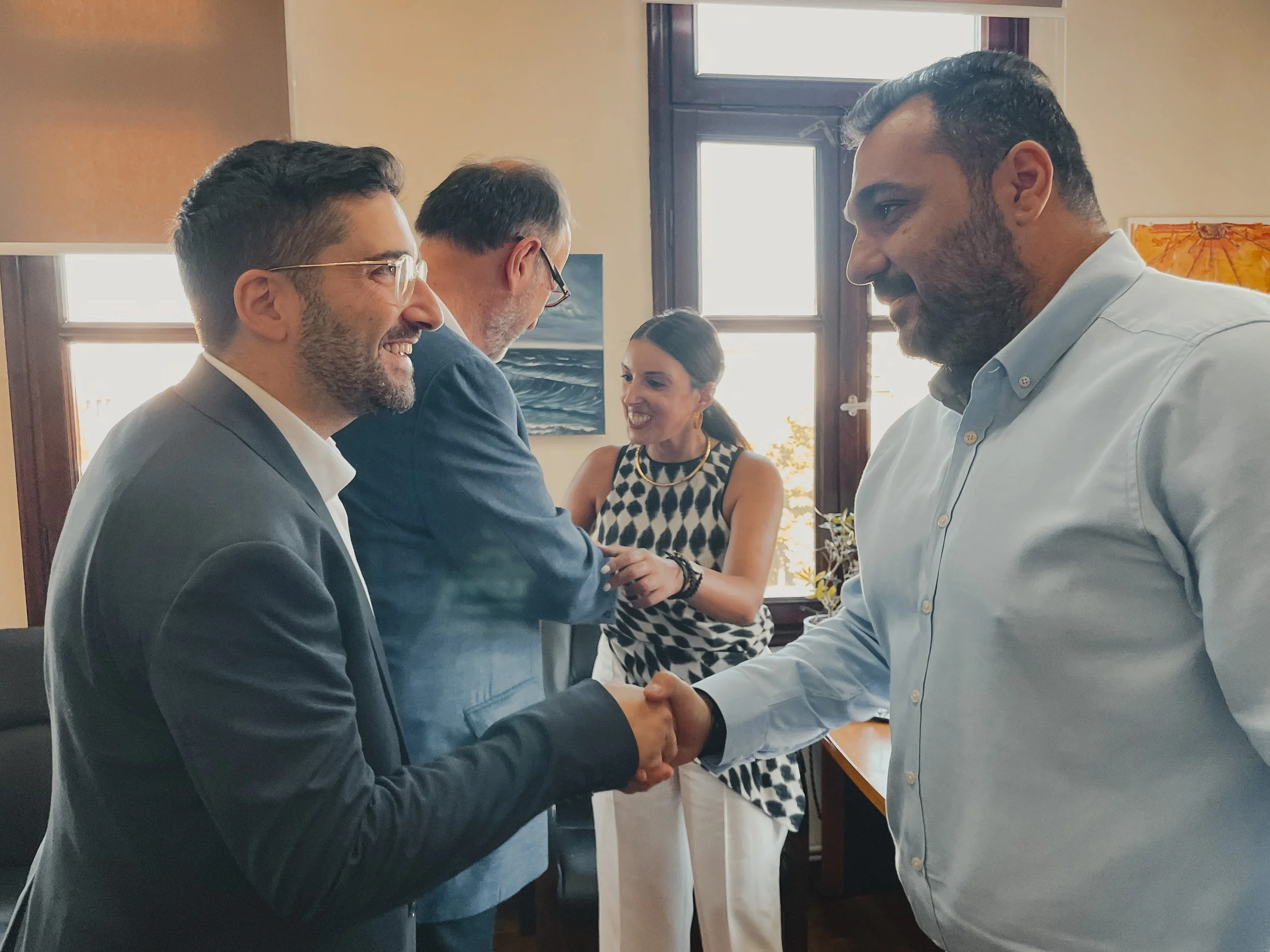 Απόστολος Ανθόπουλος και διοικητής Ιπποκρατείου Νοσοκομείου 