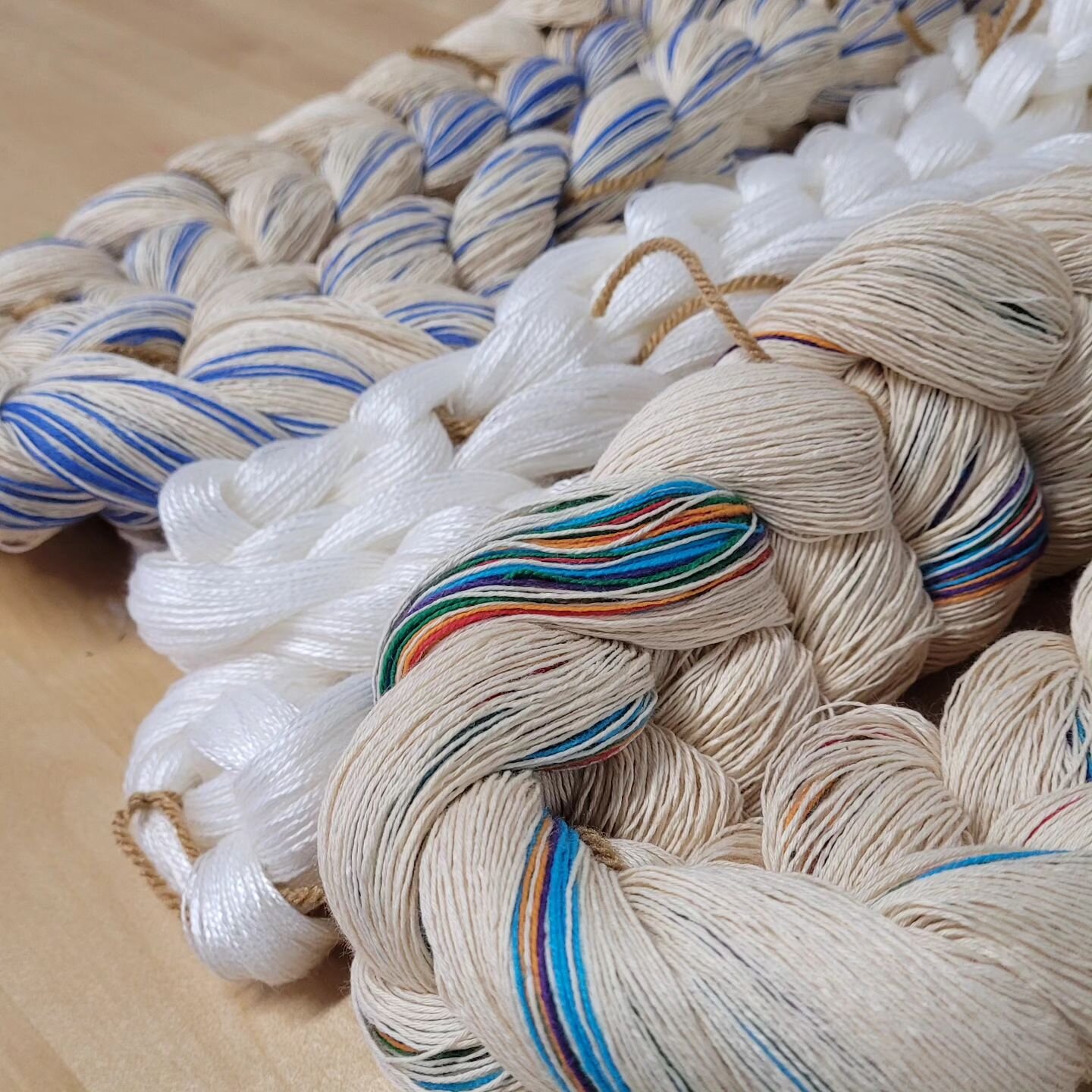 Three fresh warps out the door today! Head on over to Etsy to snag yours!