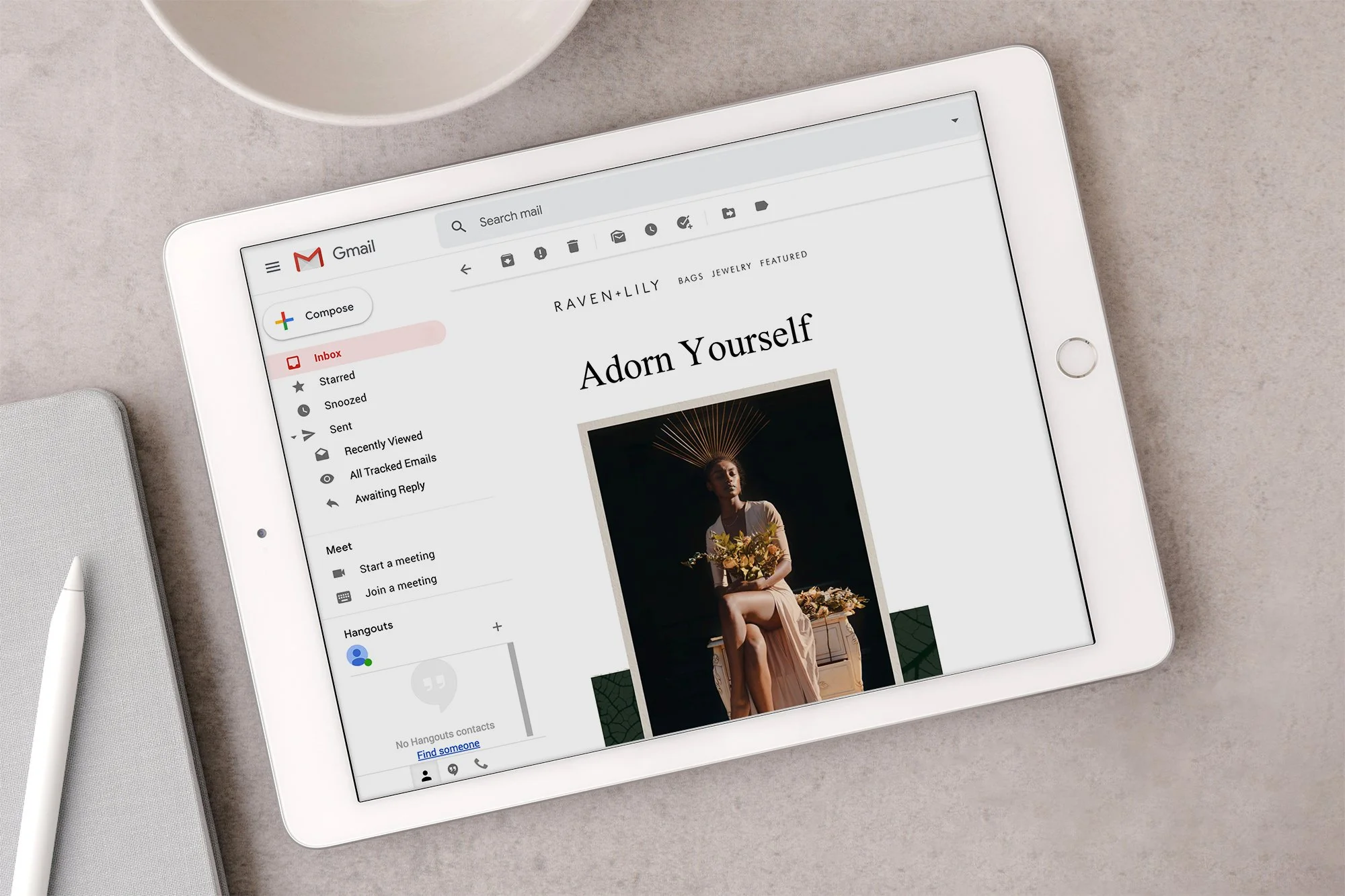 Raven + Lily — A socially conscious accessories brand that offers expertly crafted bags, jewelry and home goods using natural and sustainable materials. Led and implemented a fresh new email style to increase awareness and customer conversion.