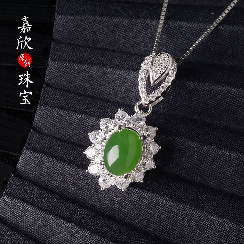 necklace crown style.jpg