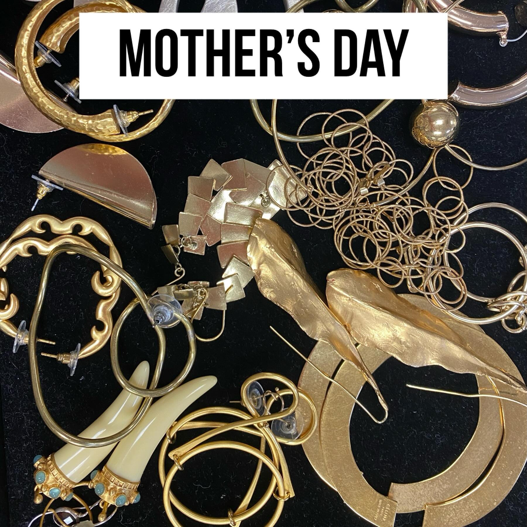 Perfect gift for Mom. Who doesn&rsquo;t like a little bling? Mother&rsquo;s Day  Sunday, May 11.  #consignmentboutique #redeuxapparel #jewelry #shoplocal